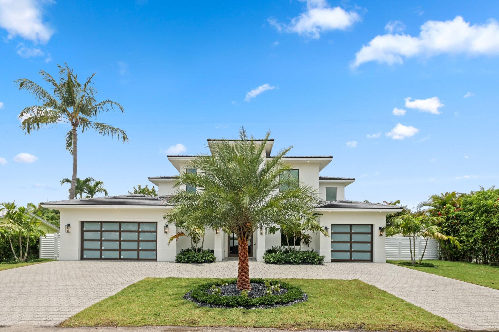 1160 Emerald Drive, Riviera Beach, FL 33404 — photo 2 of 86