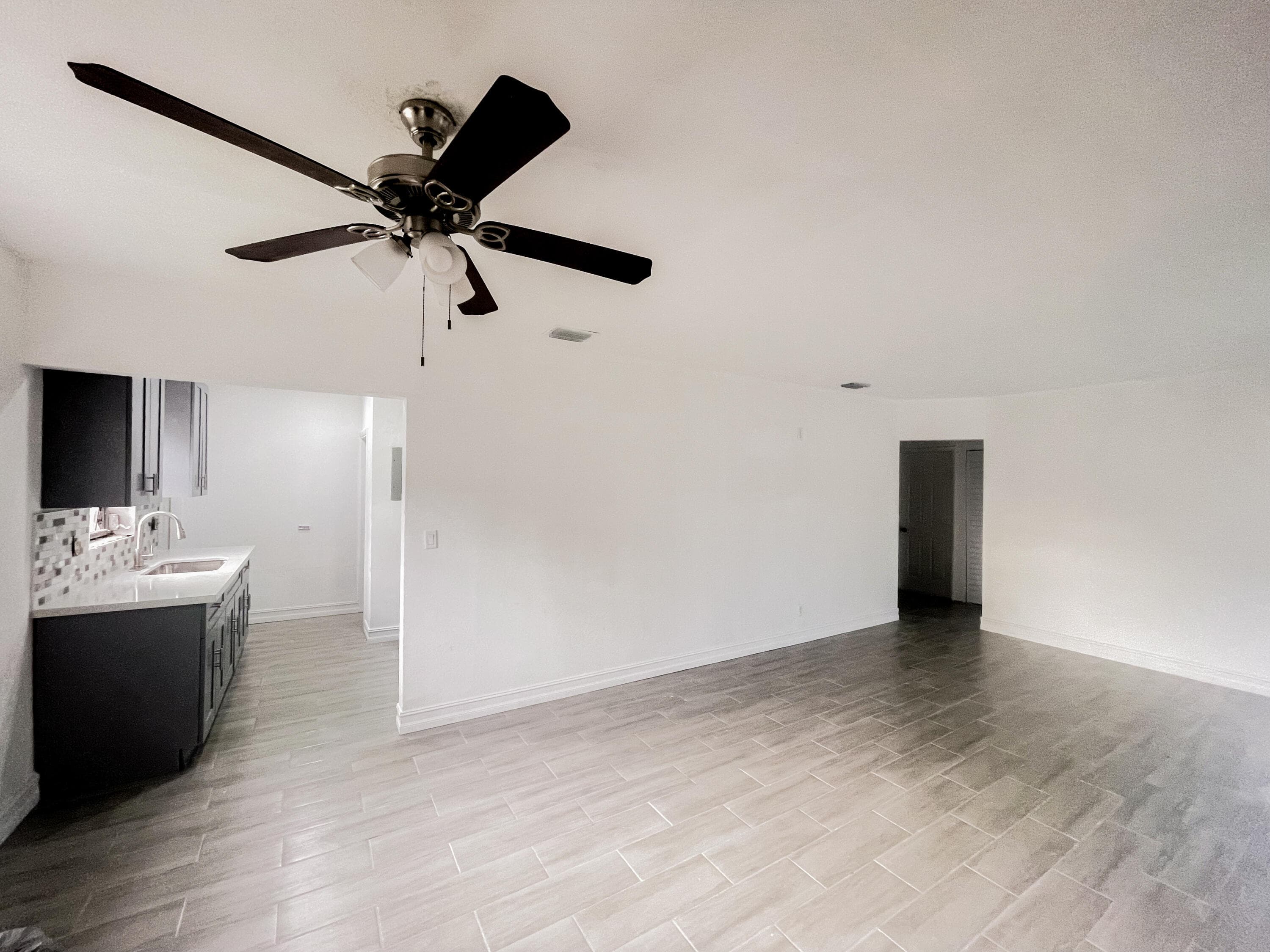 841 NW 116th Terrace, Miami, FL 33168 — photo 2 of 13