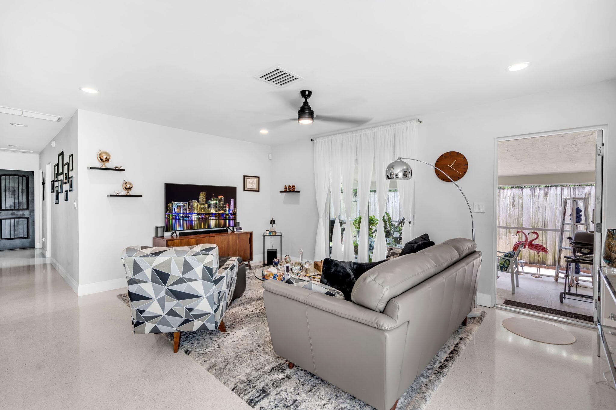 1608 NE 14th Terrace, Fort Lauderdale, FL 33305 — photo 5 of 37