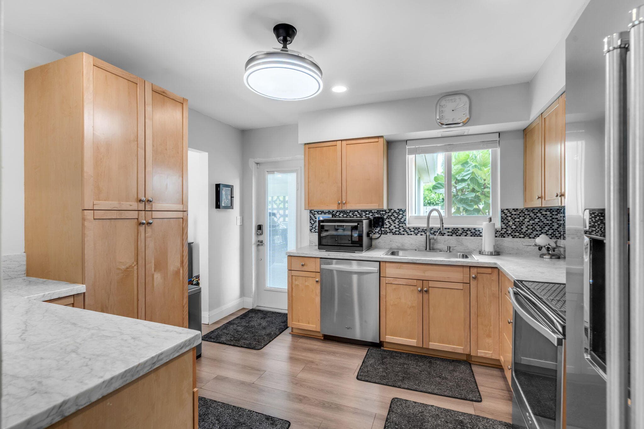 1608 NE 14th Terrace, Fort Lauderdale, FL 33305 — photo 12 of 37