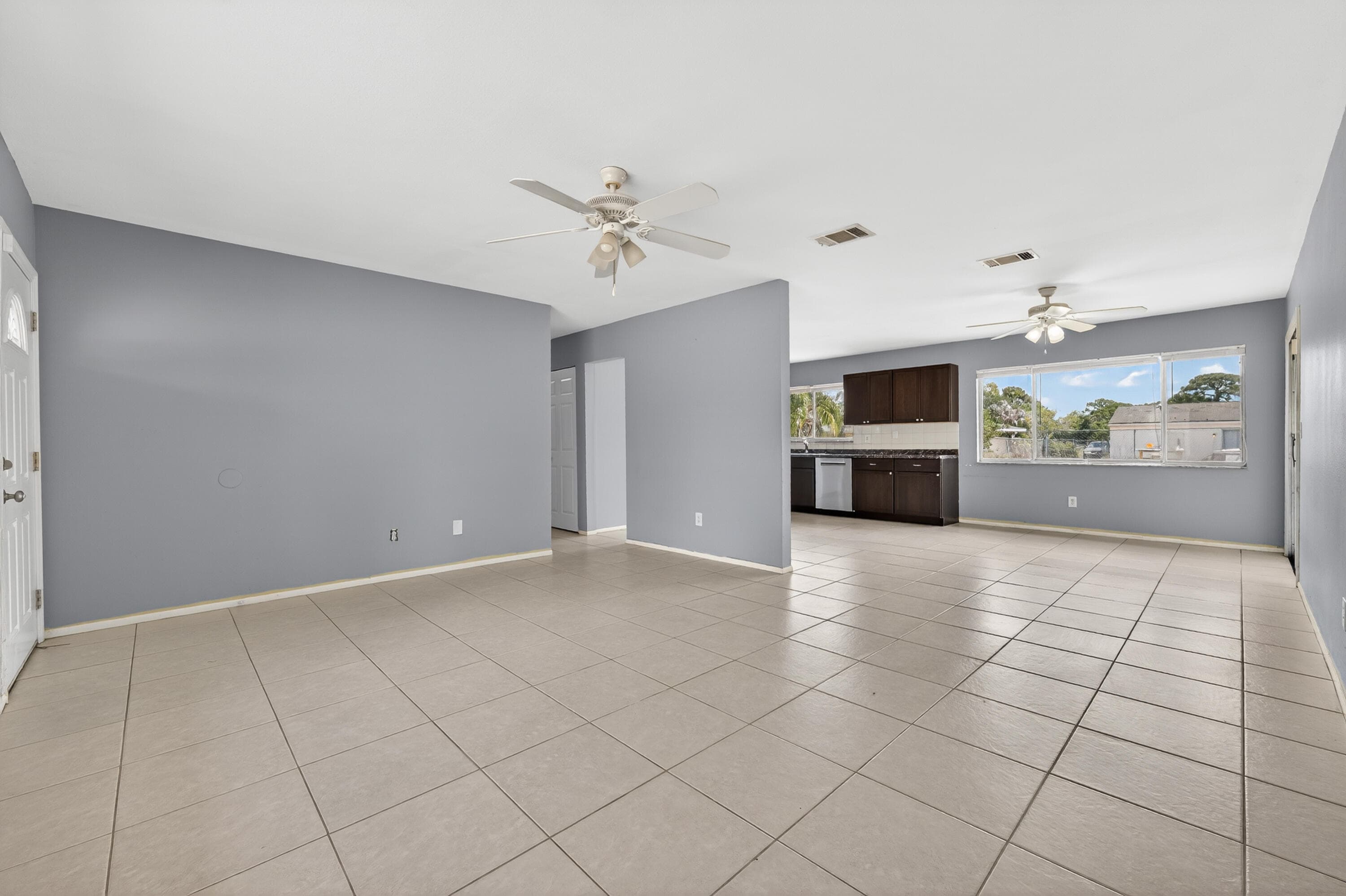 261 SW Cherryhill Road, Port St. Lucie, FL 34953 — photo 4 of 37