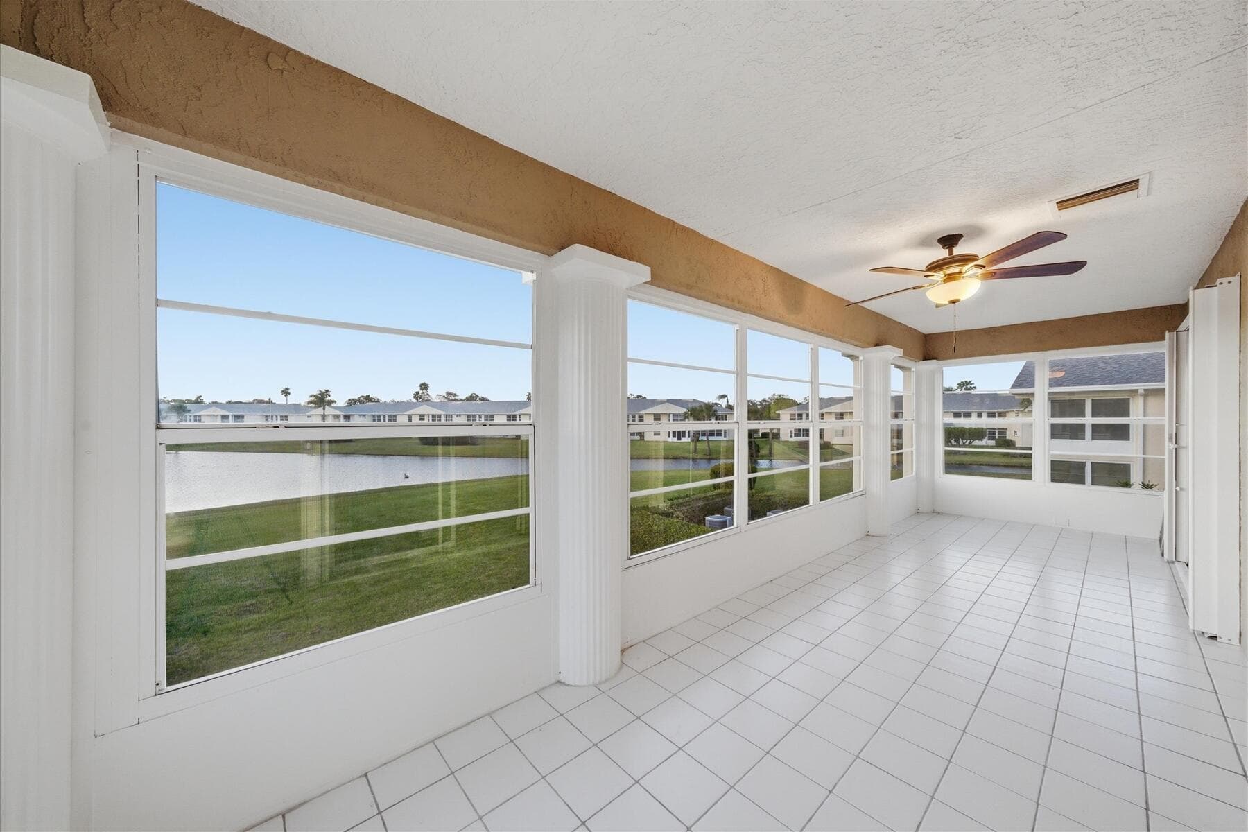 428 Grove Isle Circle 9, Vero Beach, FL 32962 — photo 14 of 22