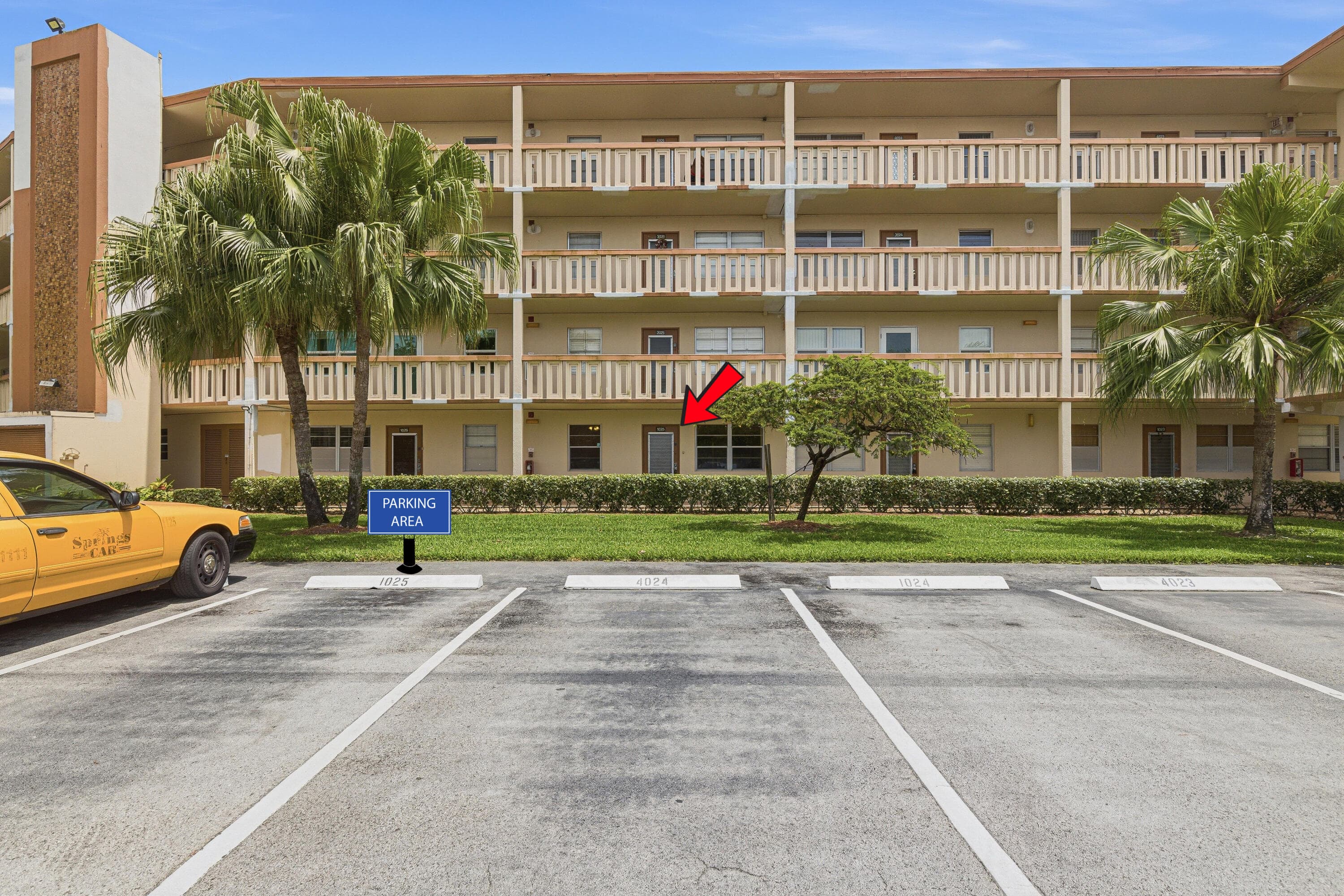 1025 Newcastle B 1025, Boca Raton, FL 33434 — photo 4 of 31