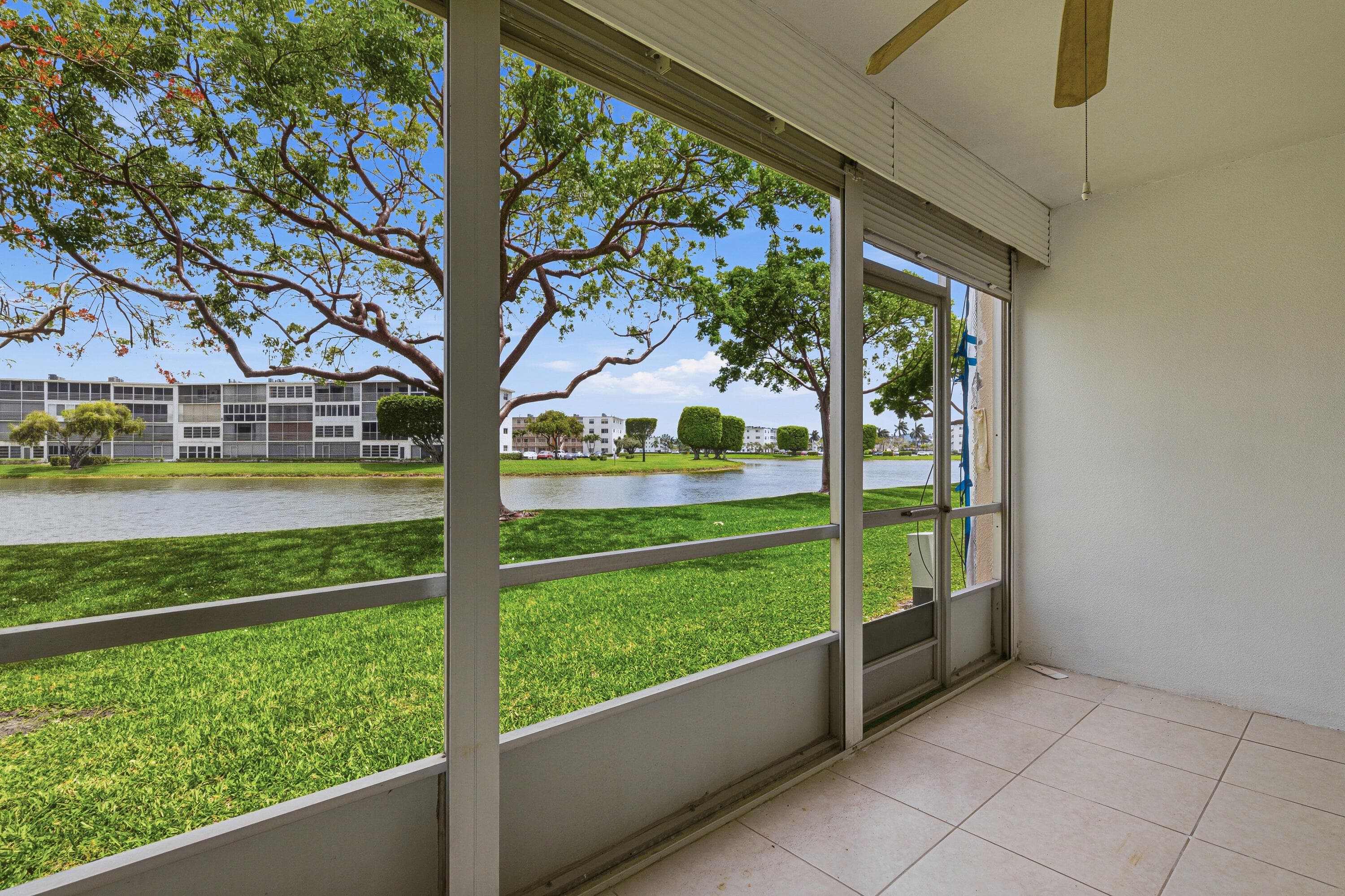 1025 Newcastle B 1025, Boca Raton, FL 33434 — photo 23 of 31