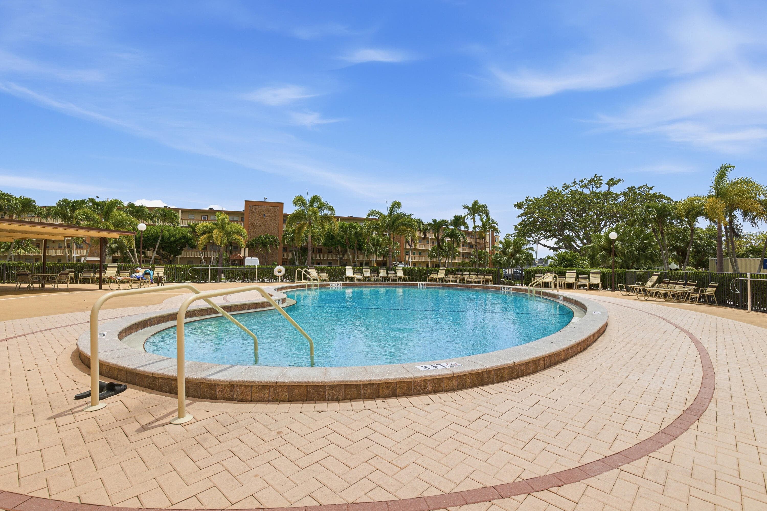 1025 Newcastle B 1025, Boca Raton, FL 33434 — photo 30 of 31