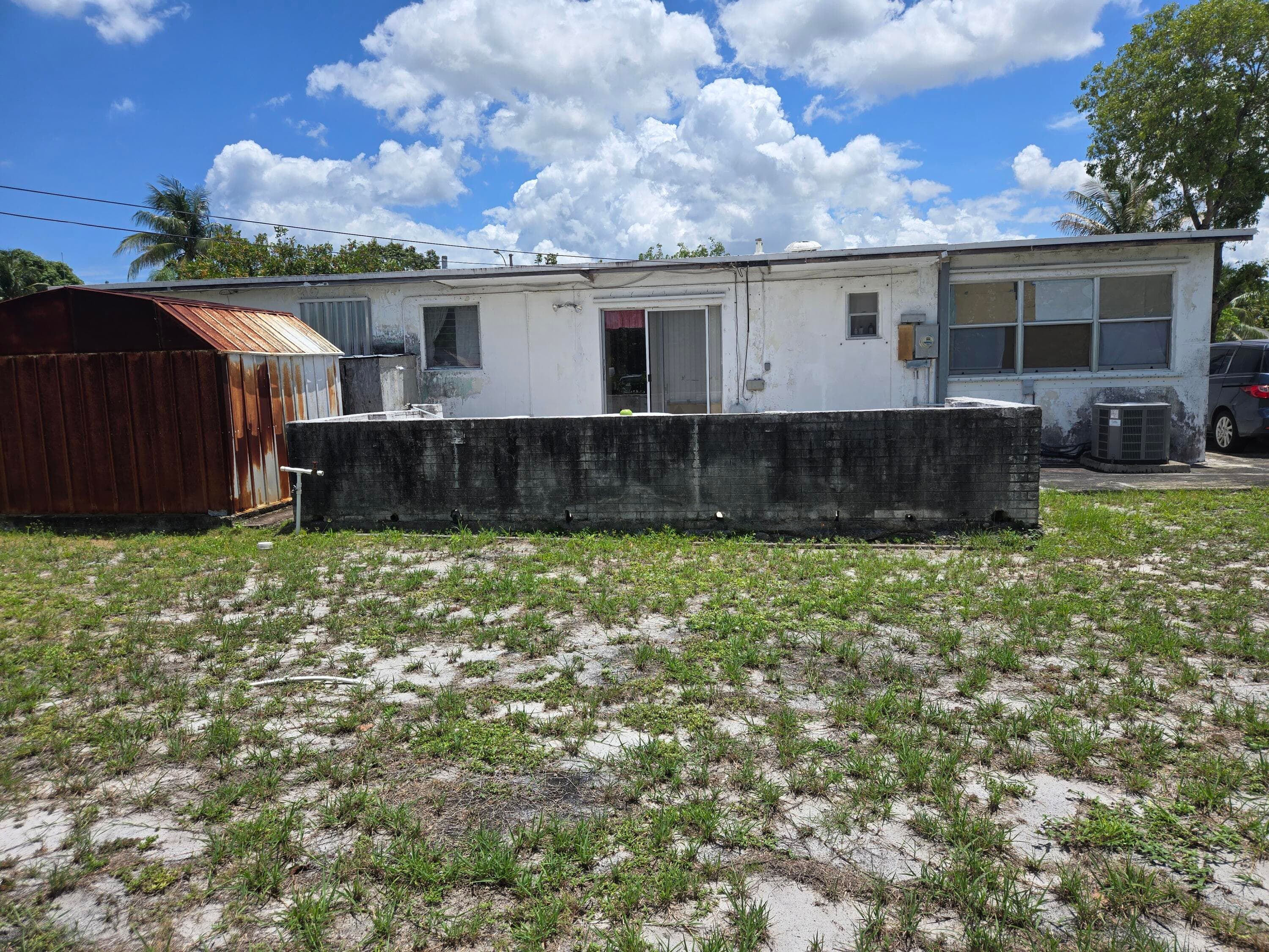 255 NE 41st Street, Deerfield Beach, FL 33064 — photo 2 of 14