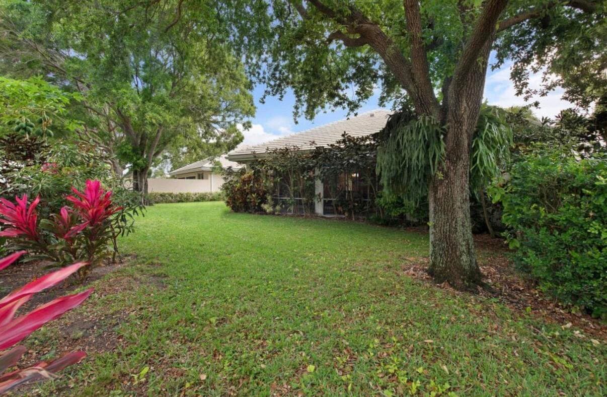 1092 Bedford Avenue, Palm Beach Gardens, FL 33403 — photo 18 of 18