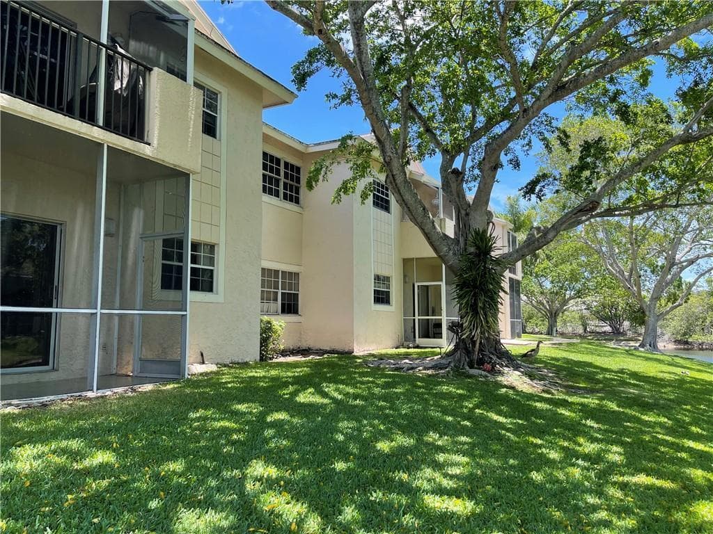 640 Cypress Club Way J12, Deerfield Beach, FL 33064 — photo 2 of 34