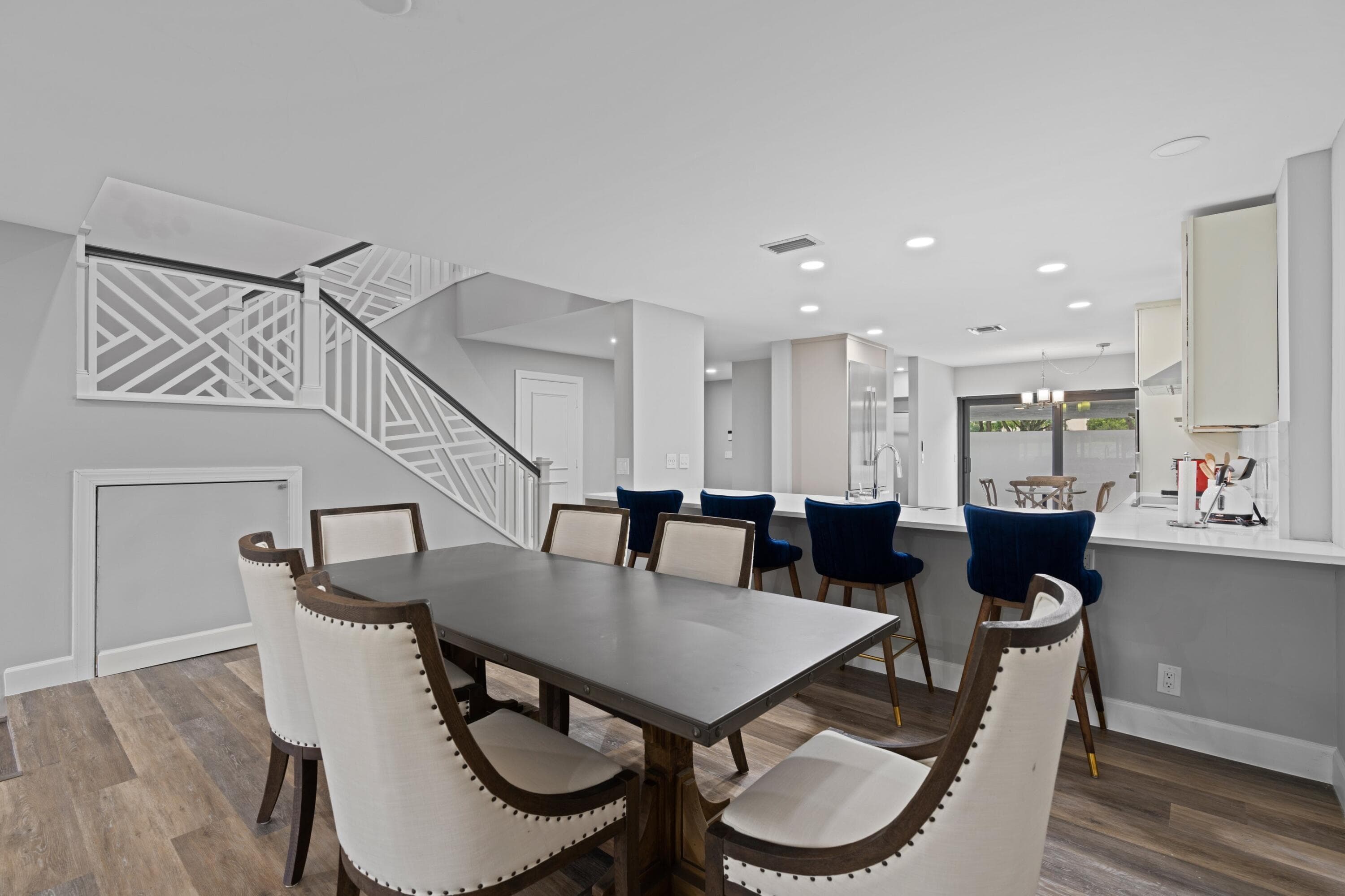 2435 Presidential Way G, West Palm Beach, FL 33401 — photo 13 of 35