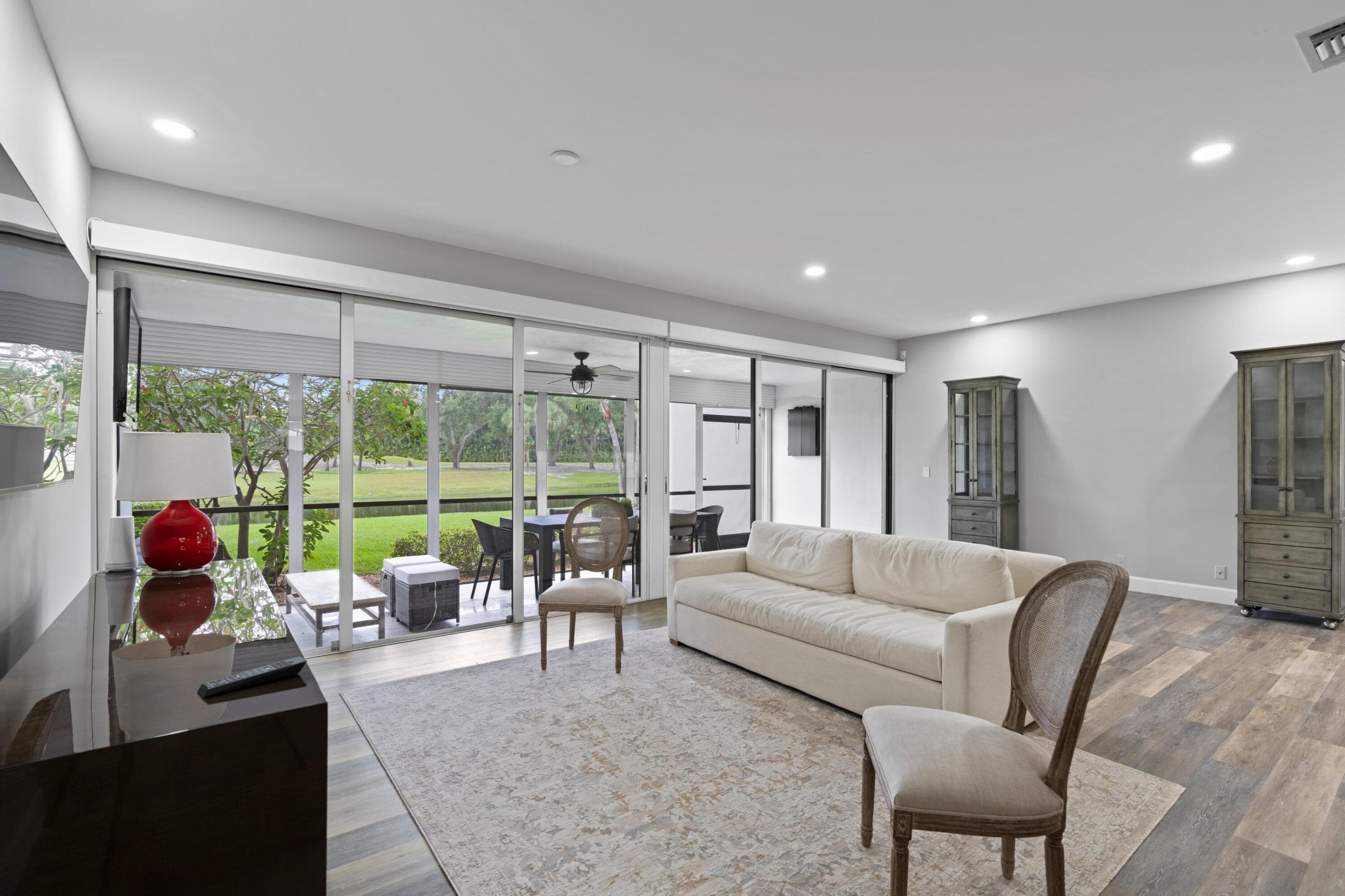 2435 Presidential Way G, West Palm Beach, FL 33401 — photo 14 of 35
