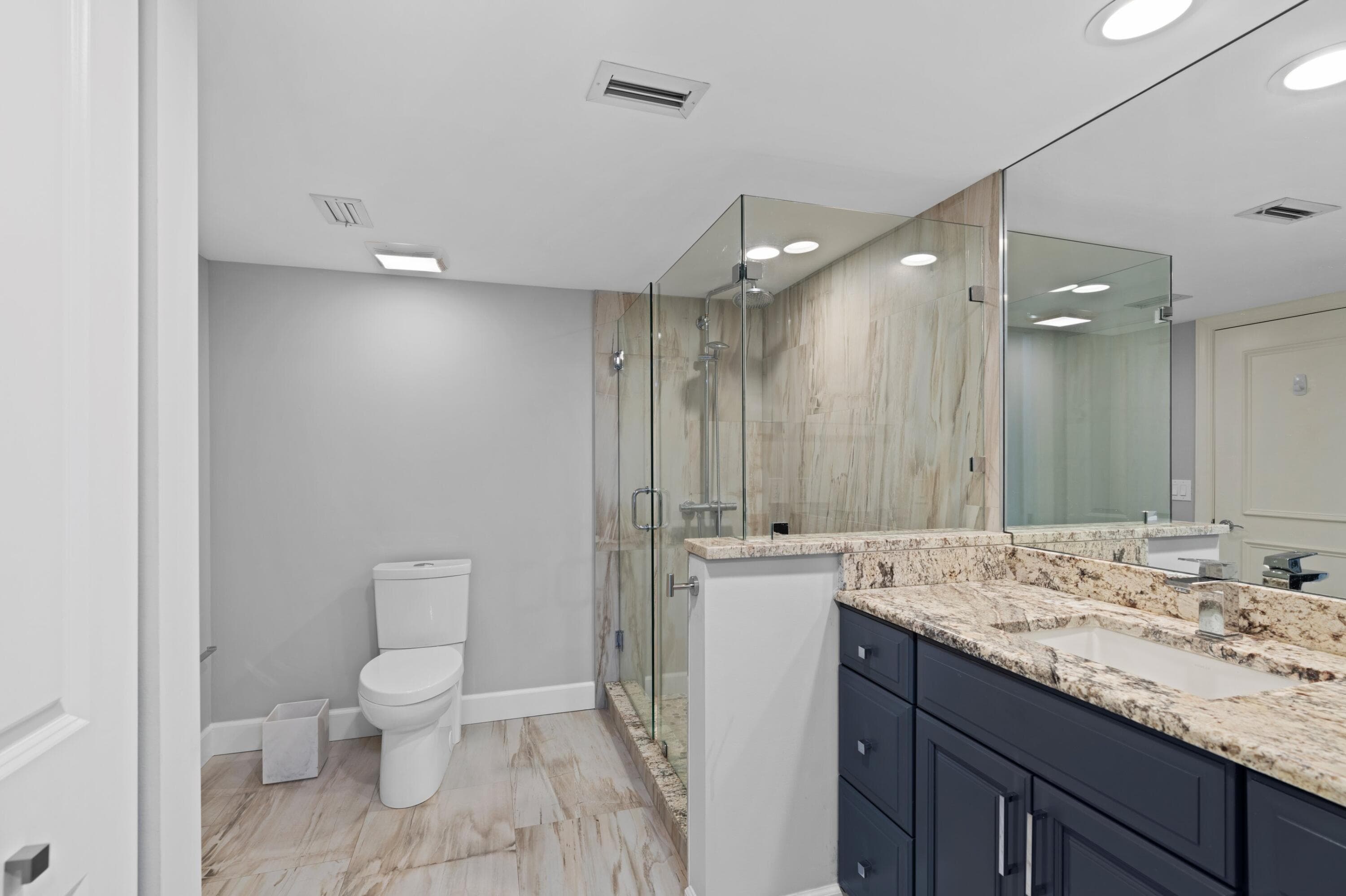 2435 Presidential Way G, West Palm Beach, FL 33401 — photo 21 of 35