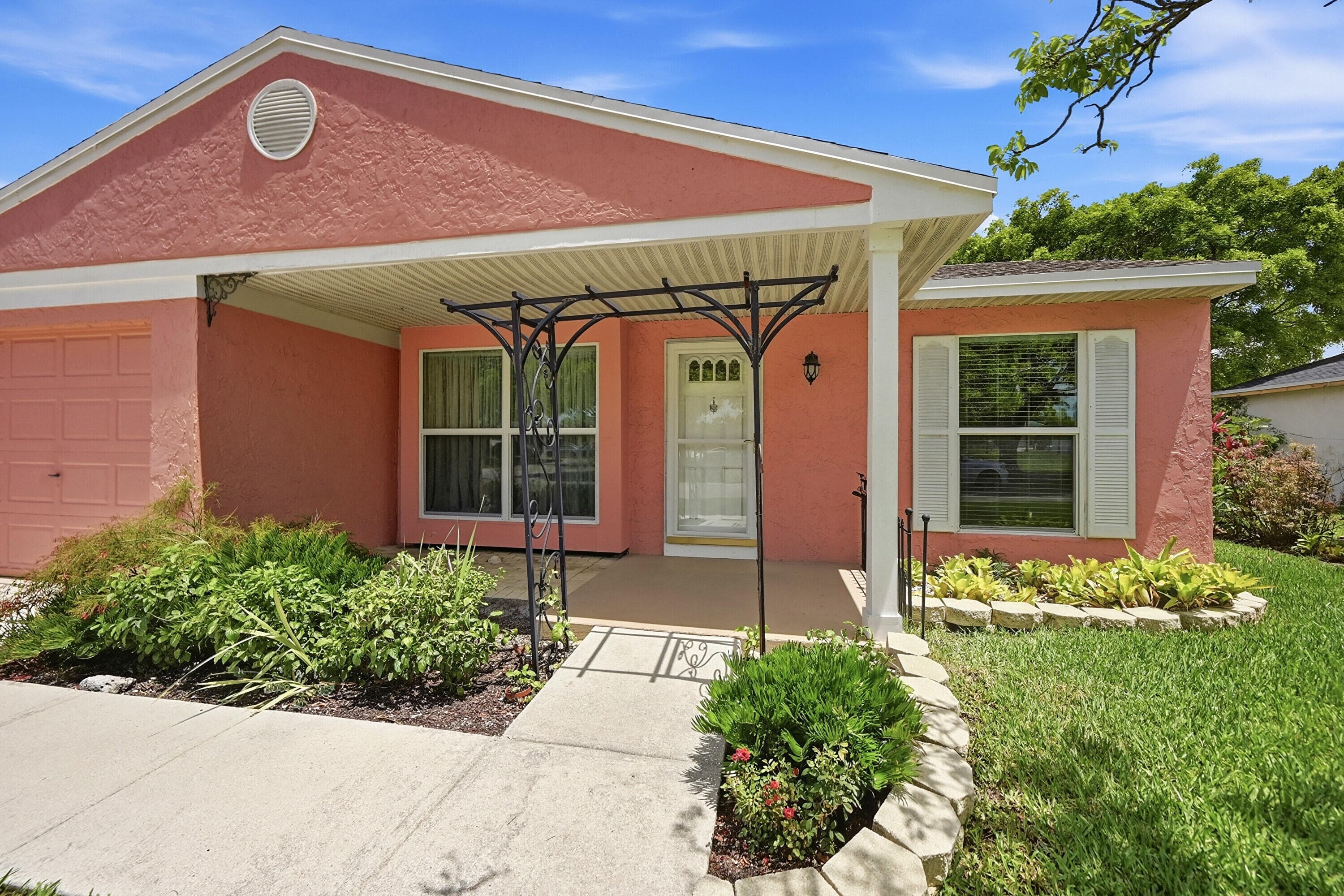 8131 Country Park Drive, Boca Raton, FL 33433 — photo 4 of 43
