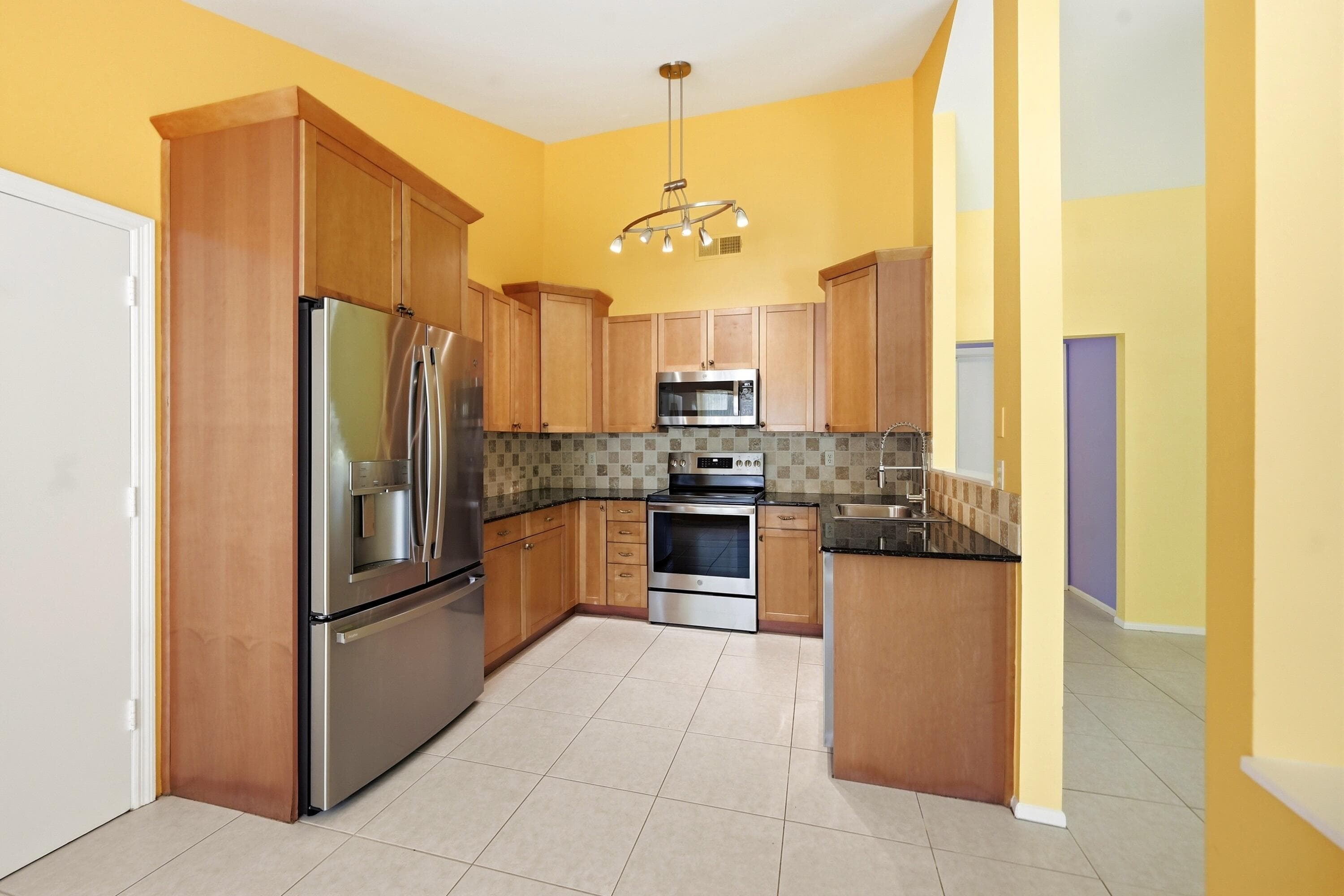 8131 Country Park Drive, Boca Raton, FL 33433 — photo 10 of 43