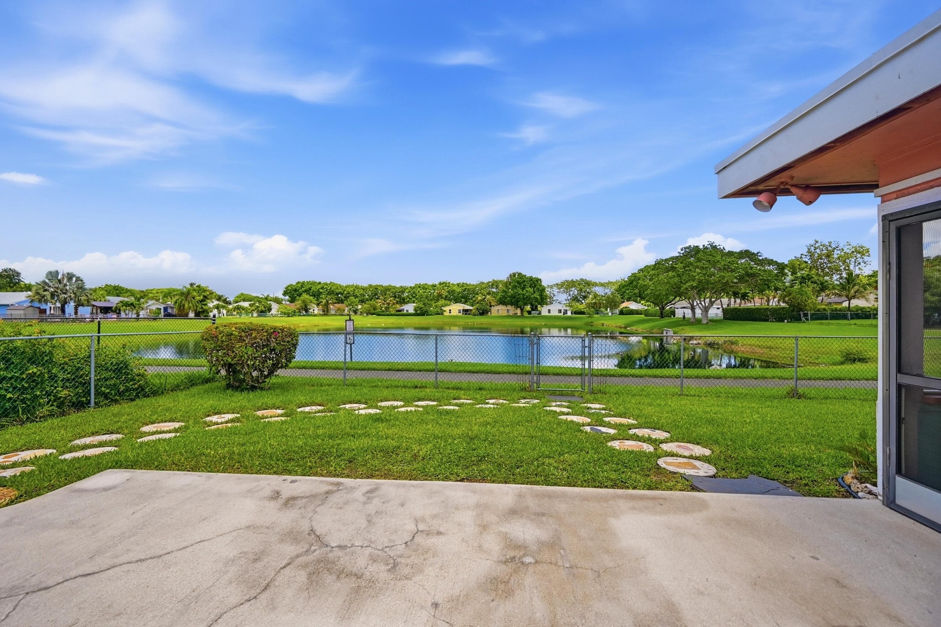8131 Country Park Drive, Boca Raton, FL 33433 — photo 38 of 43
