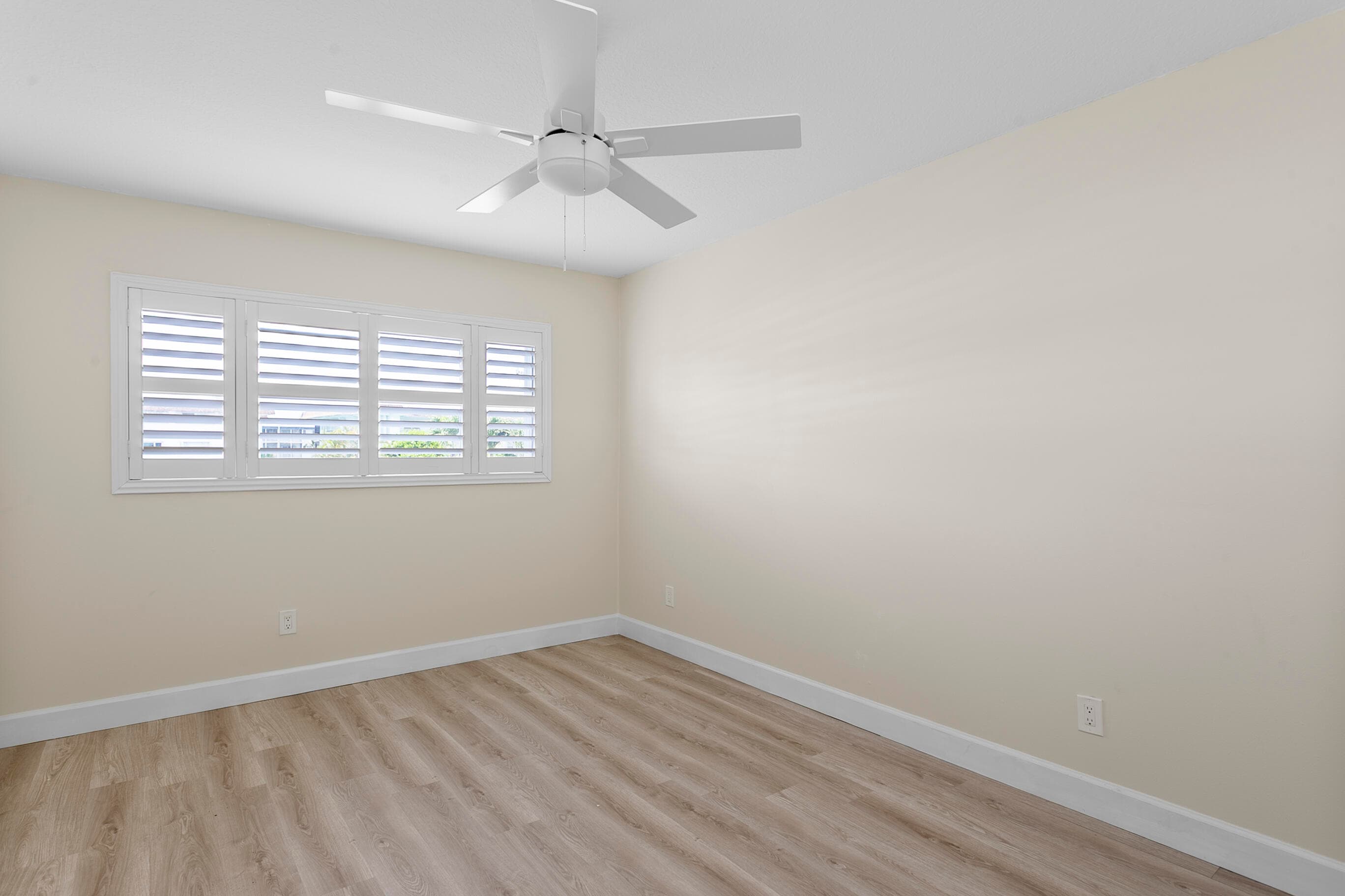 111 Shore Court 203, North Palm Beach, FL 33408 — photo 24 of 27