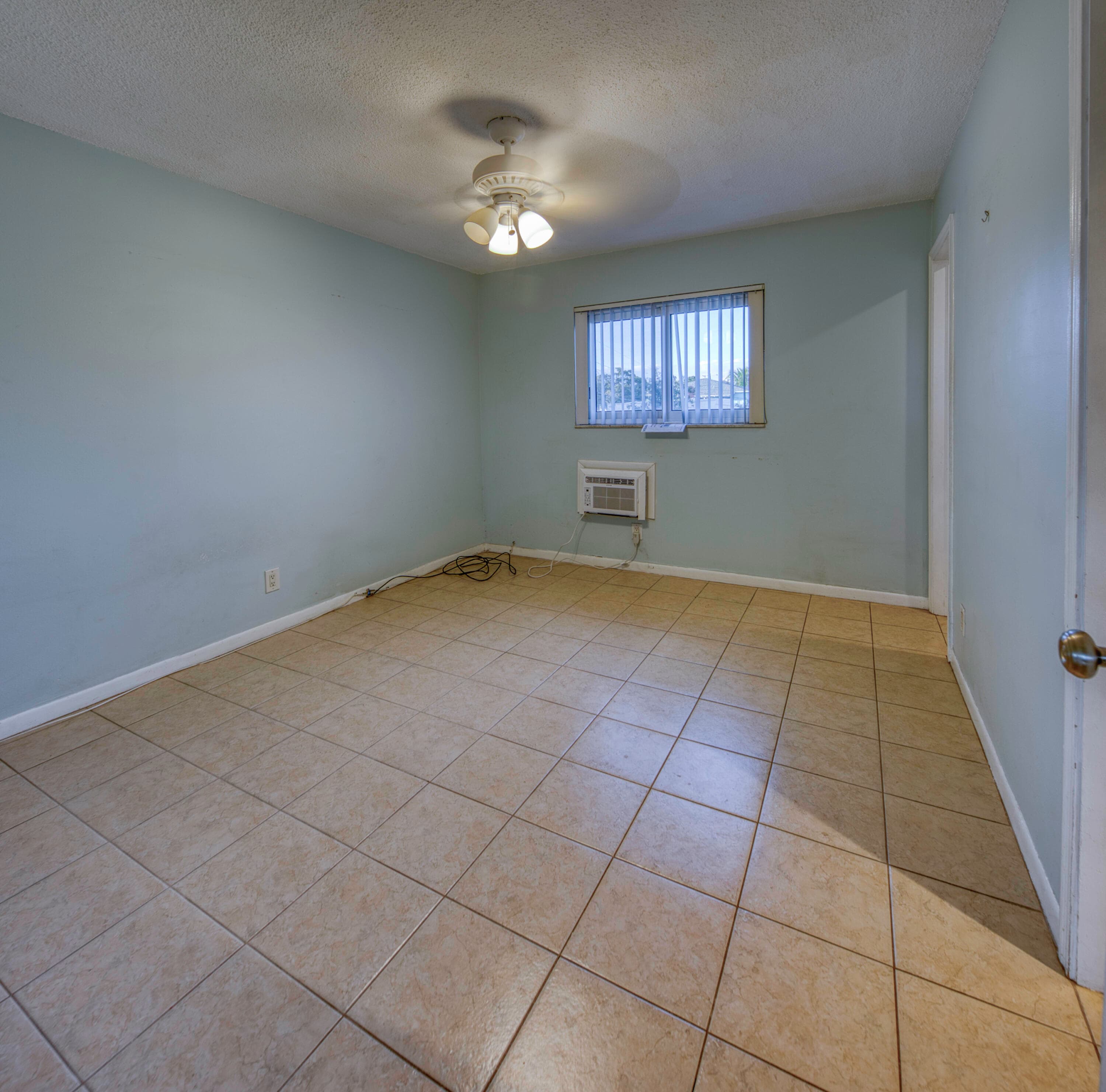 111 N L Street 8, Lake Worth Beach, FL 33460 — photo 9 of 15
