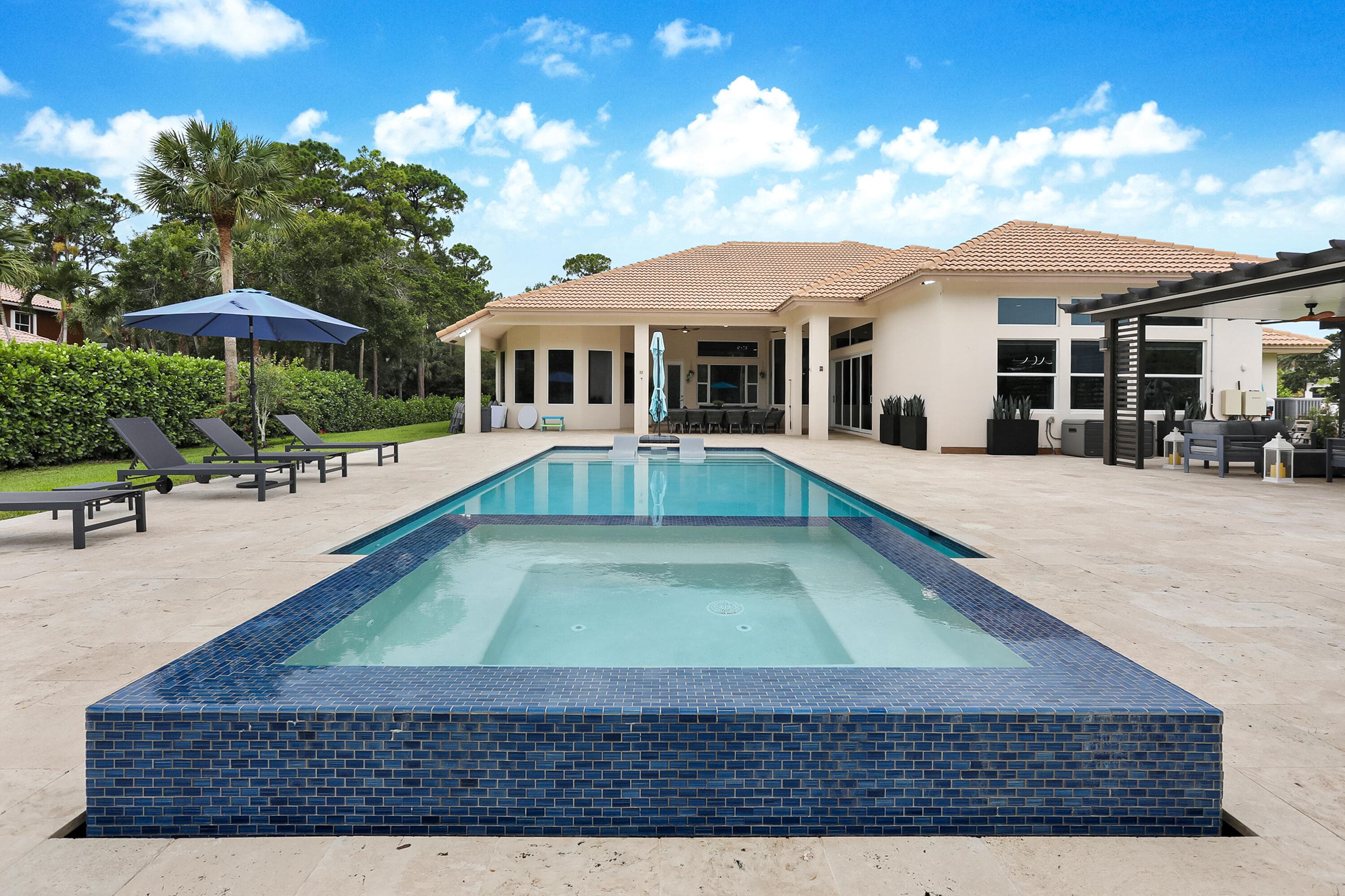 142 Brynhurst Court, West Palm Beach, FL 33413 — photo 29 of 43