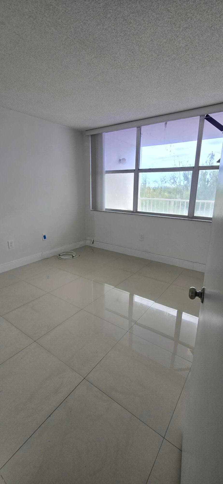 1300 NE Miami Gardens Drive 901e, Miami, FL 33179 — photo 3 of 12