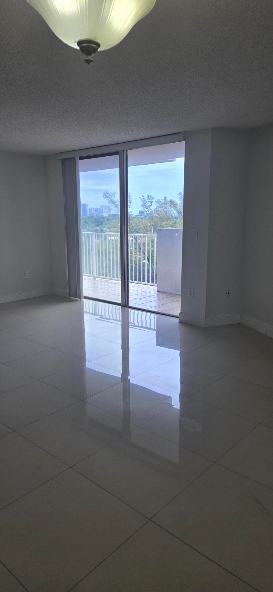 1300 NE Miami Gardens Drive 901e, Miami, FL 33179 — photo 10 of 12