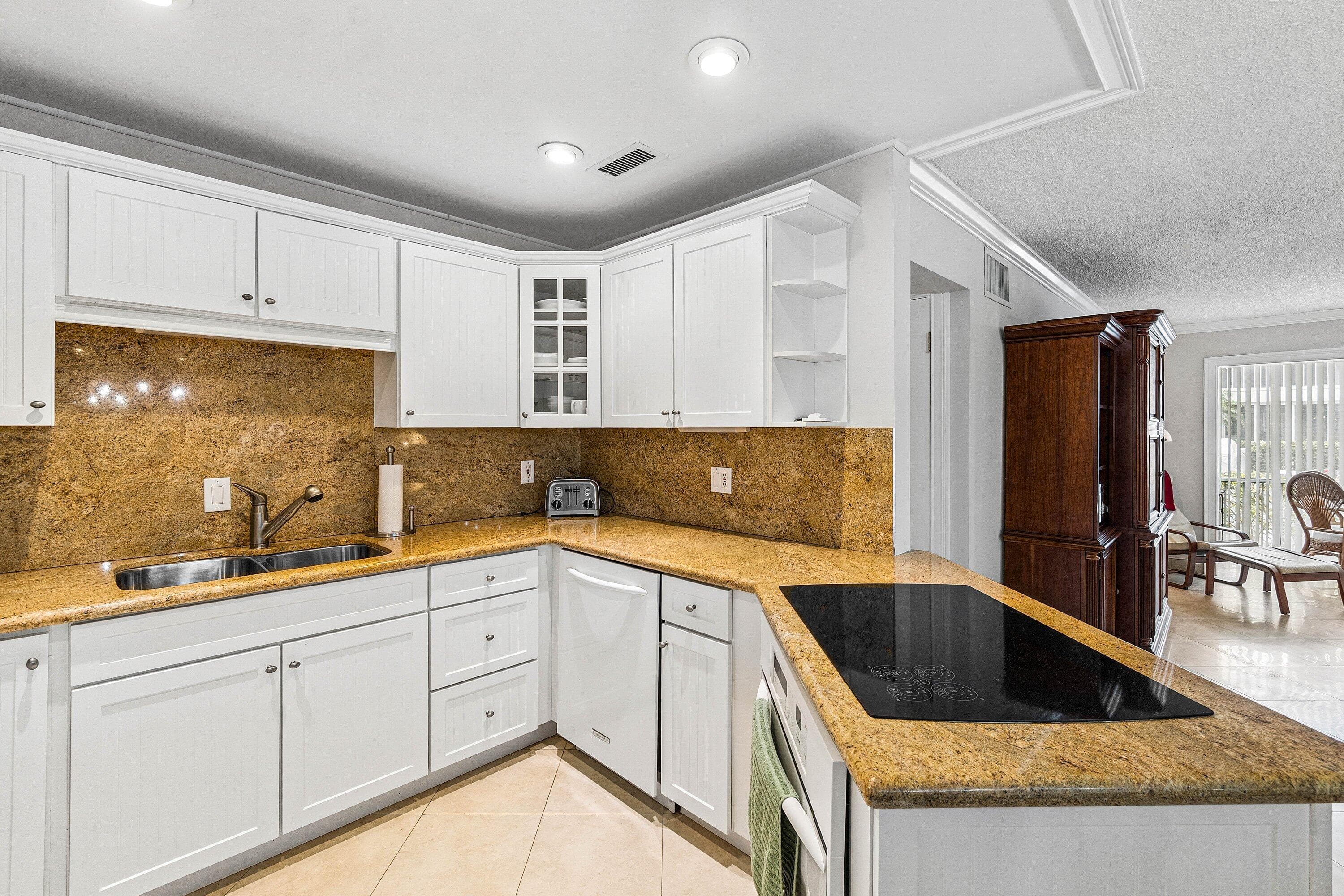 6417 Bay Club Drive 2, Fort Lauderdale, FL 33308 — photo 8 of 26