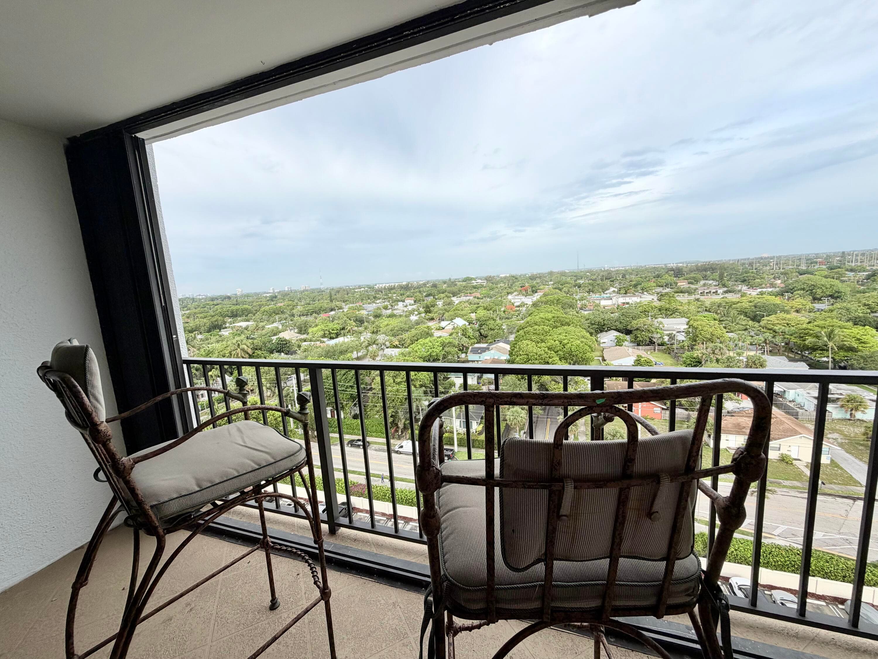 5600 N Flagler Drive Unit 1203, West Palm Beach, FL 33407 — photo 8 of 31