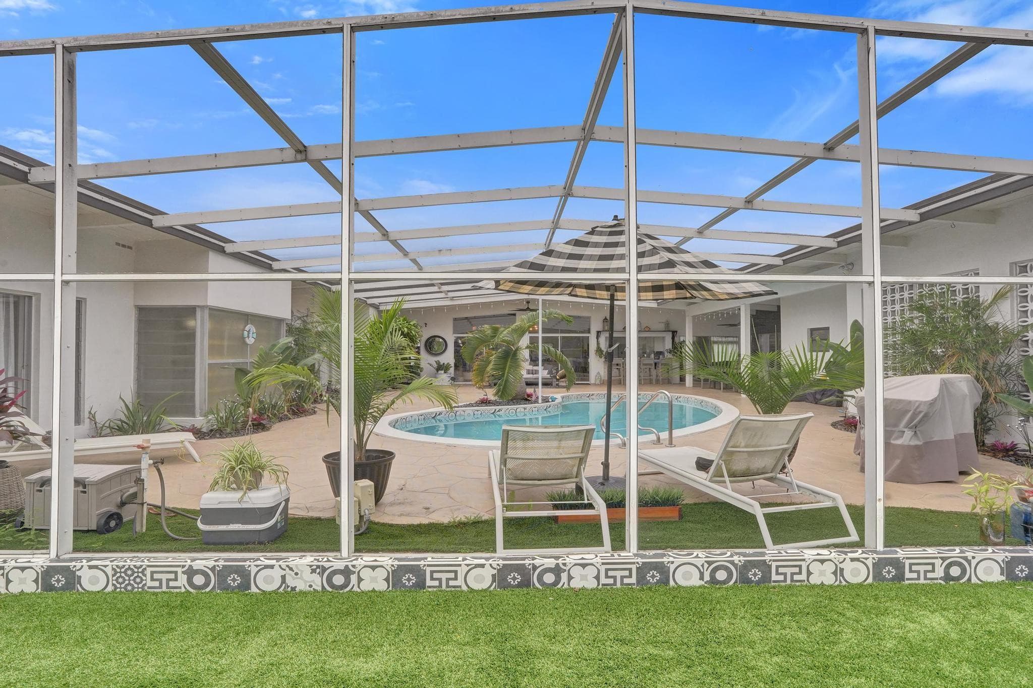 521 N Highland Drive, Hollywood, FL 33021 — photo 23 of 24