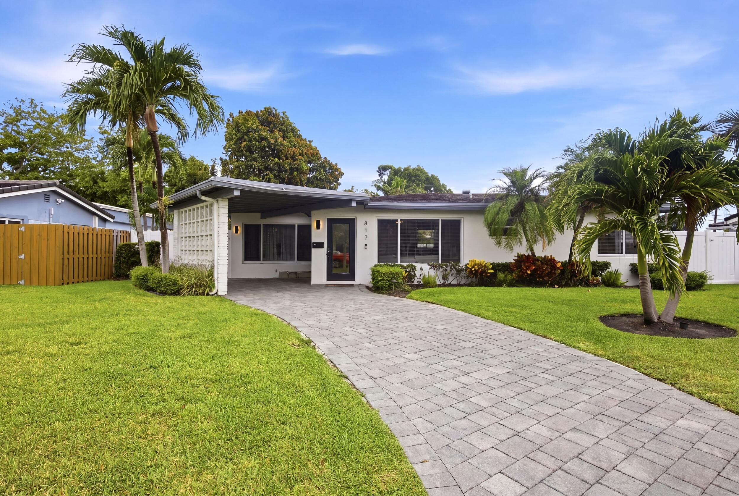 817 SE 16th Street, Deerfield Beach, FL 33441 — photo 2 of 56