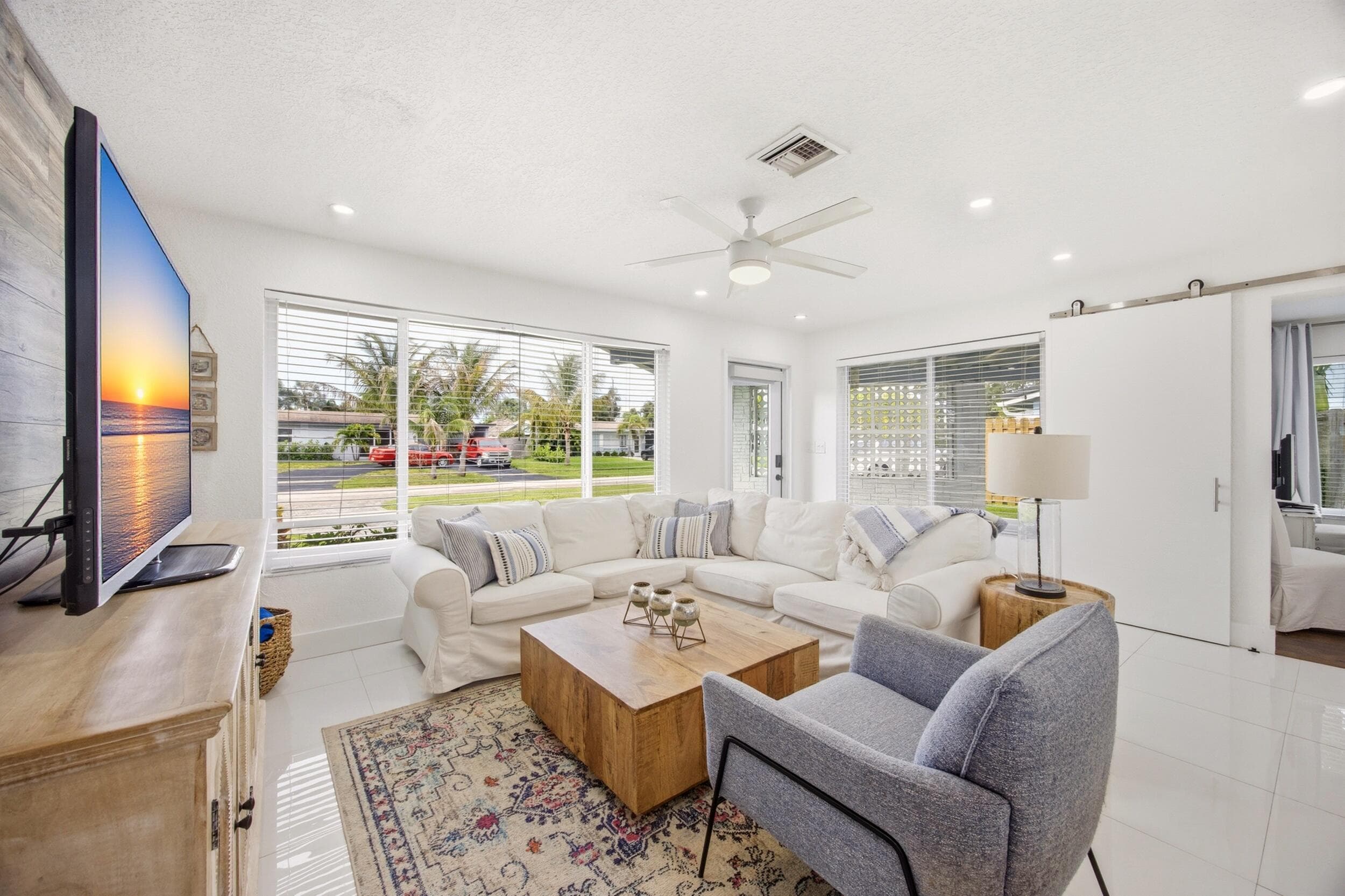 817 SE 16th Street, Deerfield Beach, FL 33441 — photo 9 of 56