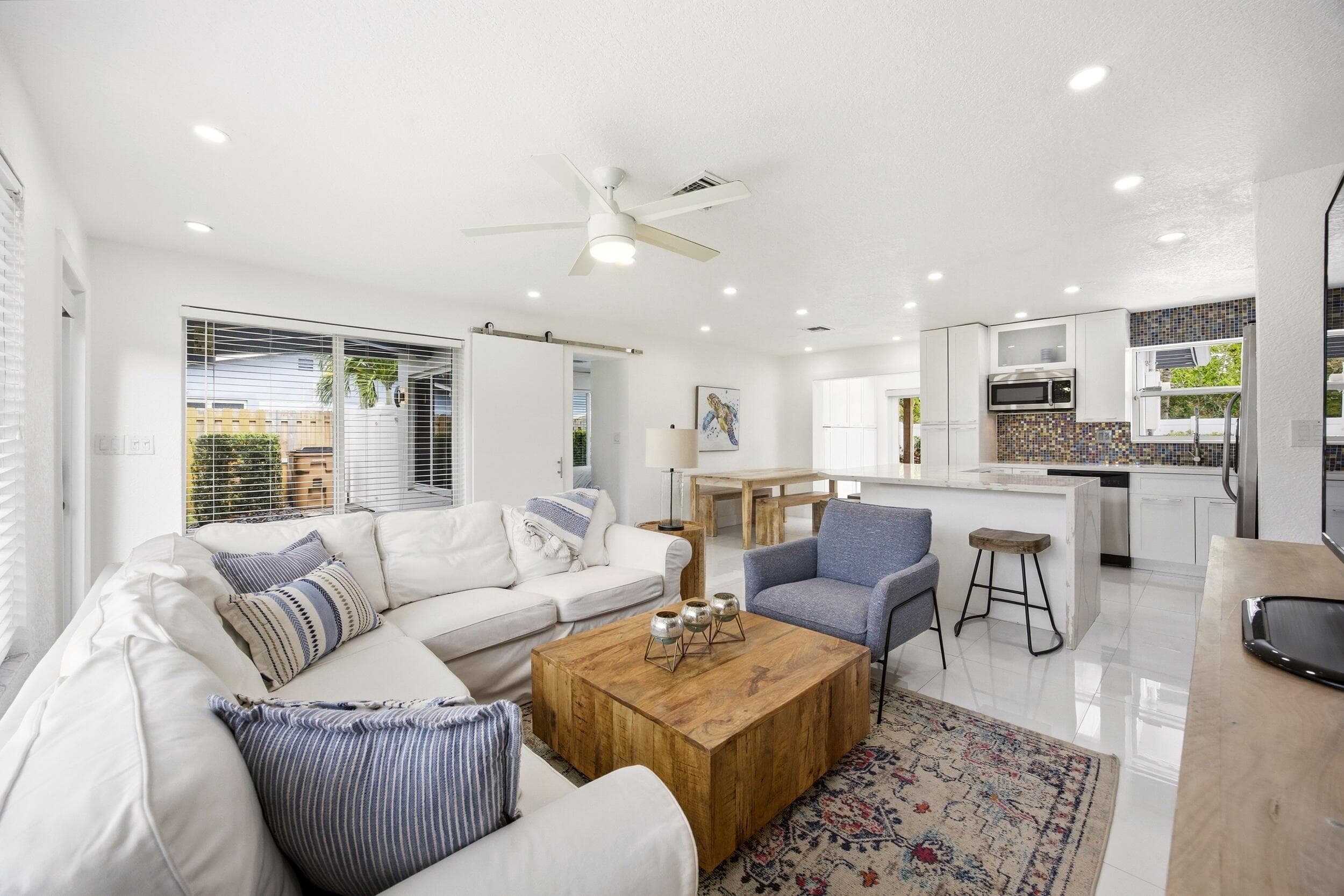817 SE 16th Street, Deerfield Beach, FL 33441 — photo 11 of 56