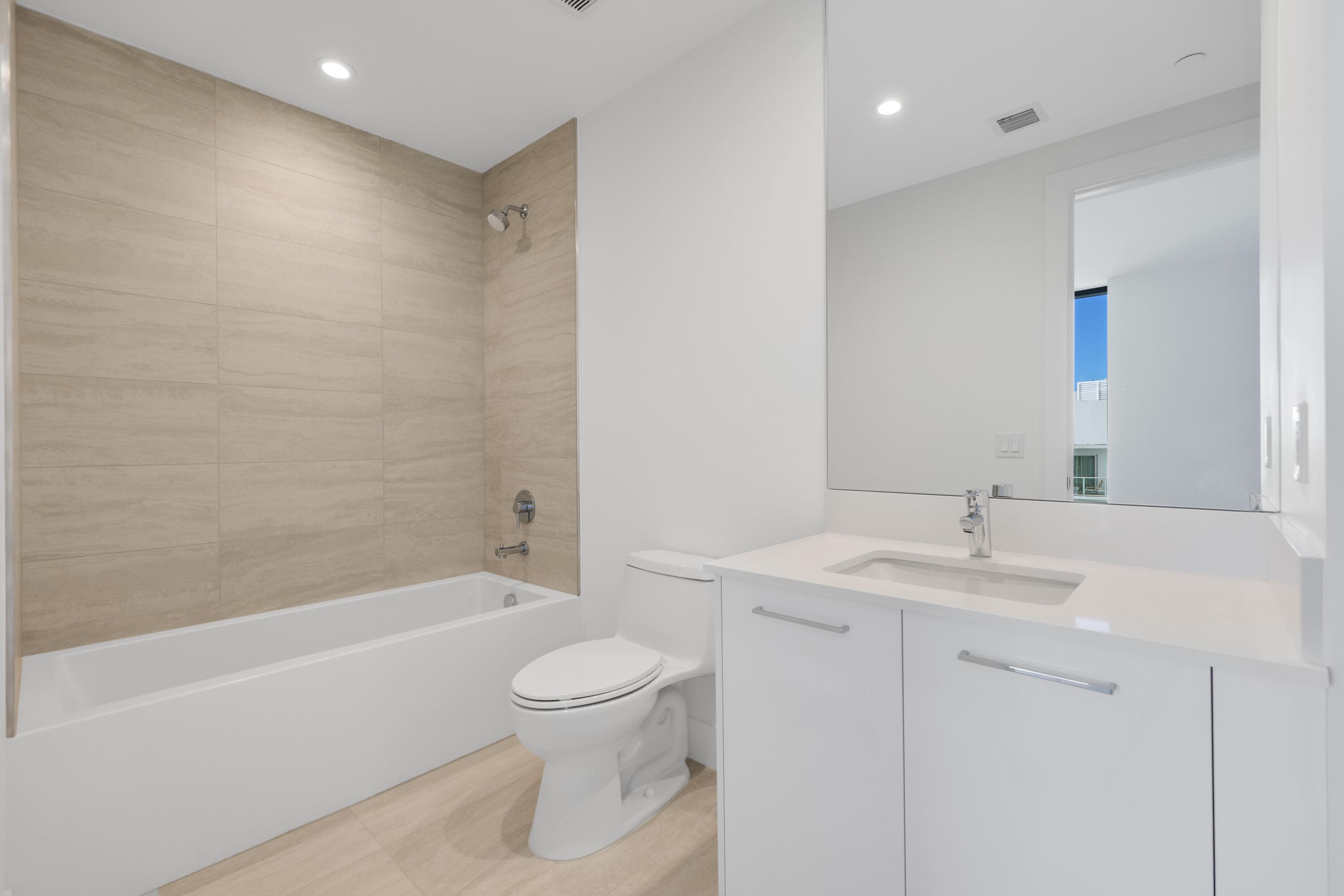 151 N Seabreeze Boulevard 903, Fort Lauderdale, FL 33304 — photo 19 of 31