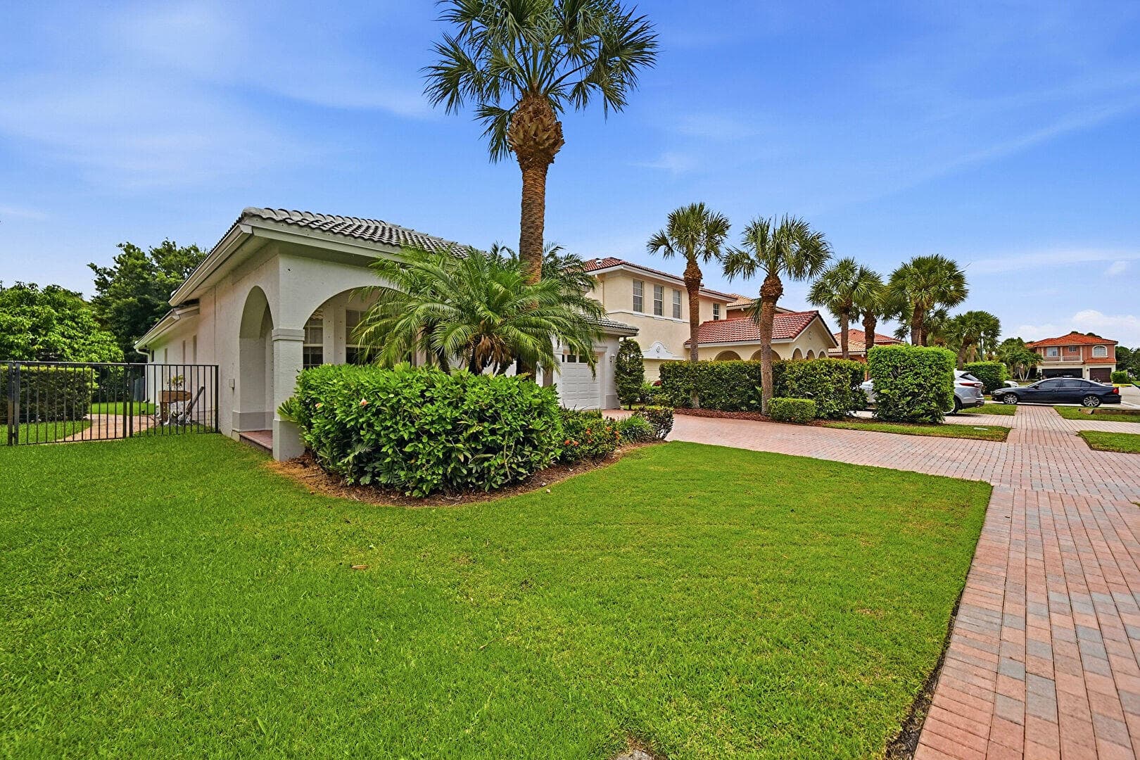 310 Venice Boulevard, Royal Palm Beach, FL 33411 — photo 3 of 43