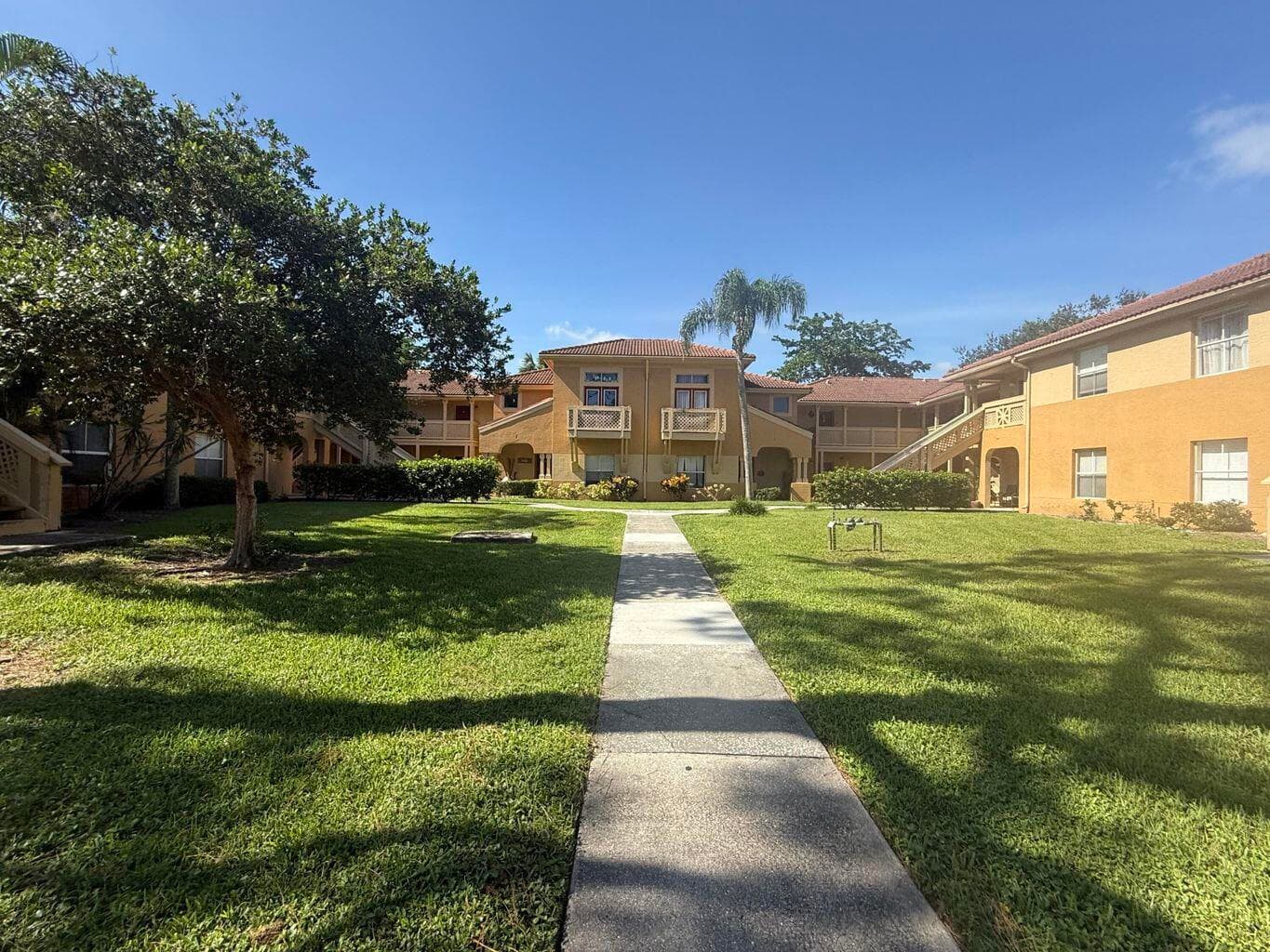4807 Via Palm Lakes 1519, West Palm Beach, FL 33417 — photo