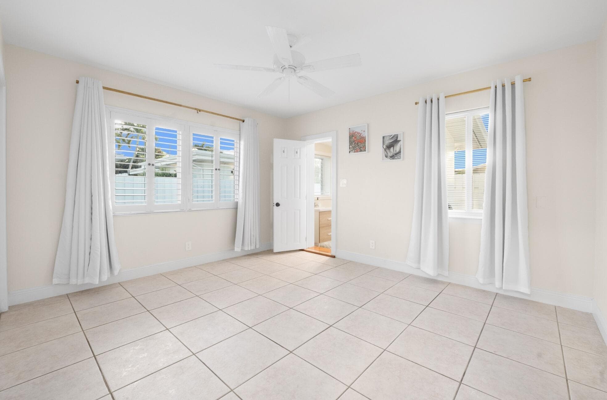 1539 NE 15th Avenue, Fort Lauderdale, FL 33304 — photo 8 of 35