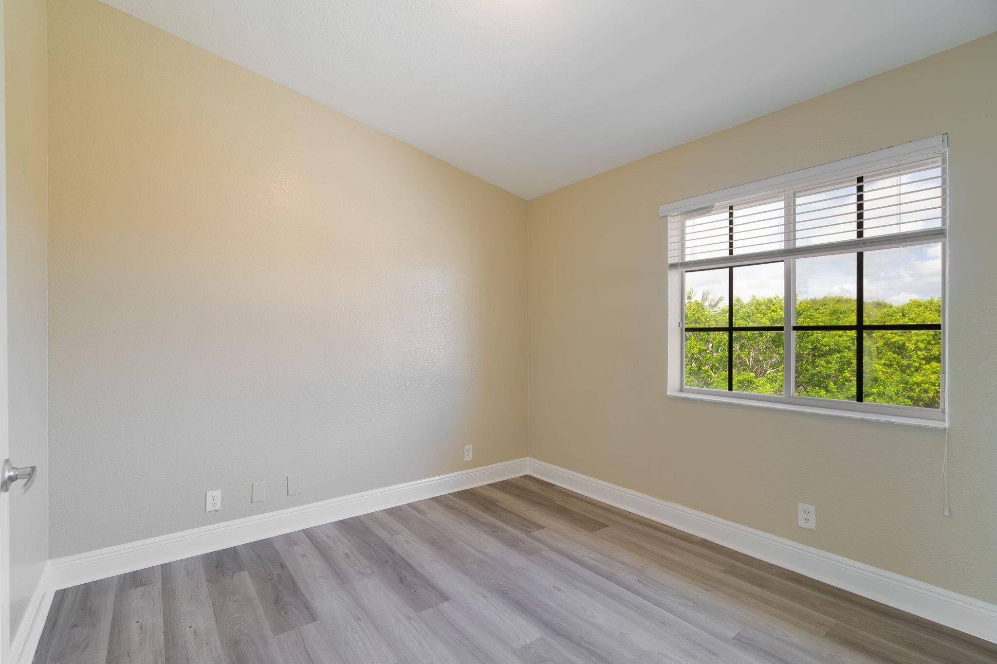 1718 NE 6th Street, Boynton Beach, FL 33435 — photo 13 of 28
