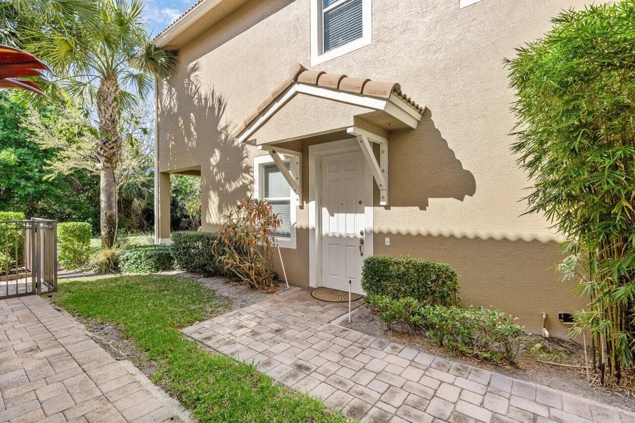 5009 Dulce Court, Palm Beach Gardens, FL 33418 — photo 3 of 31