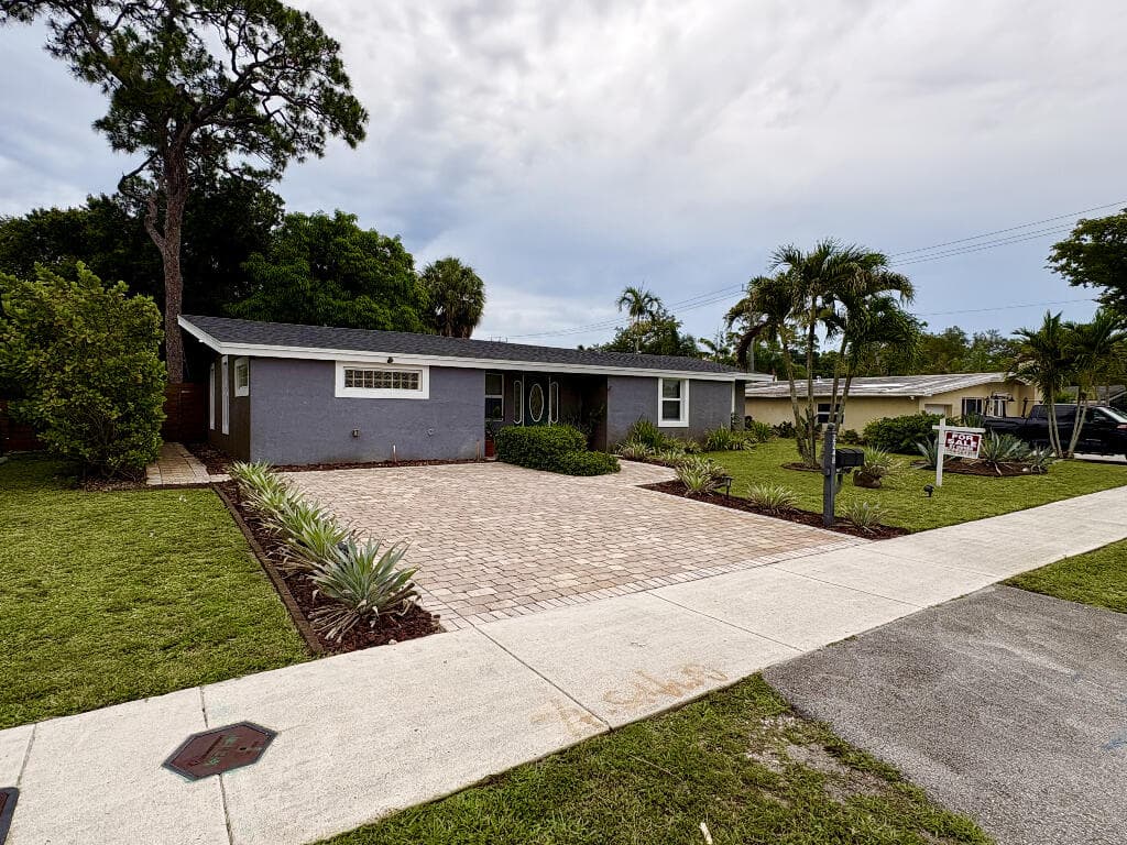 2248 SW 34th Avenue, Fort Lauderdale, FL 33312 — photo 4 of 27