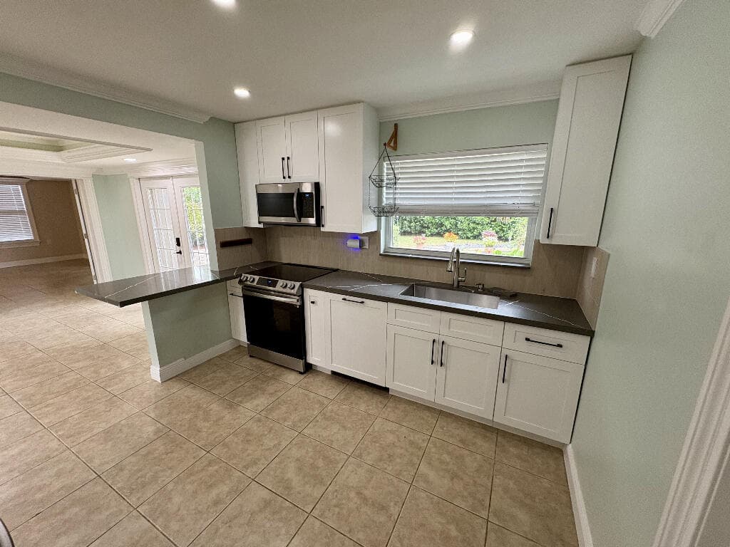 2248 SW 34th Avenue, Fort Lauderdale, FL 33312 — photo 9 of 27