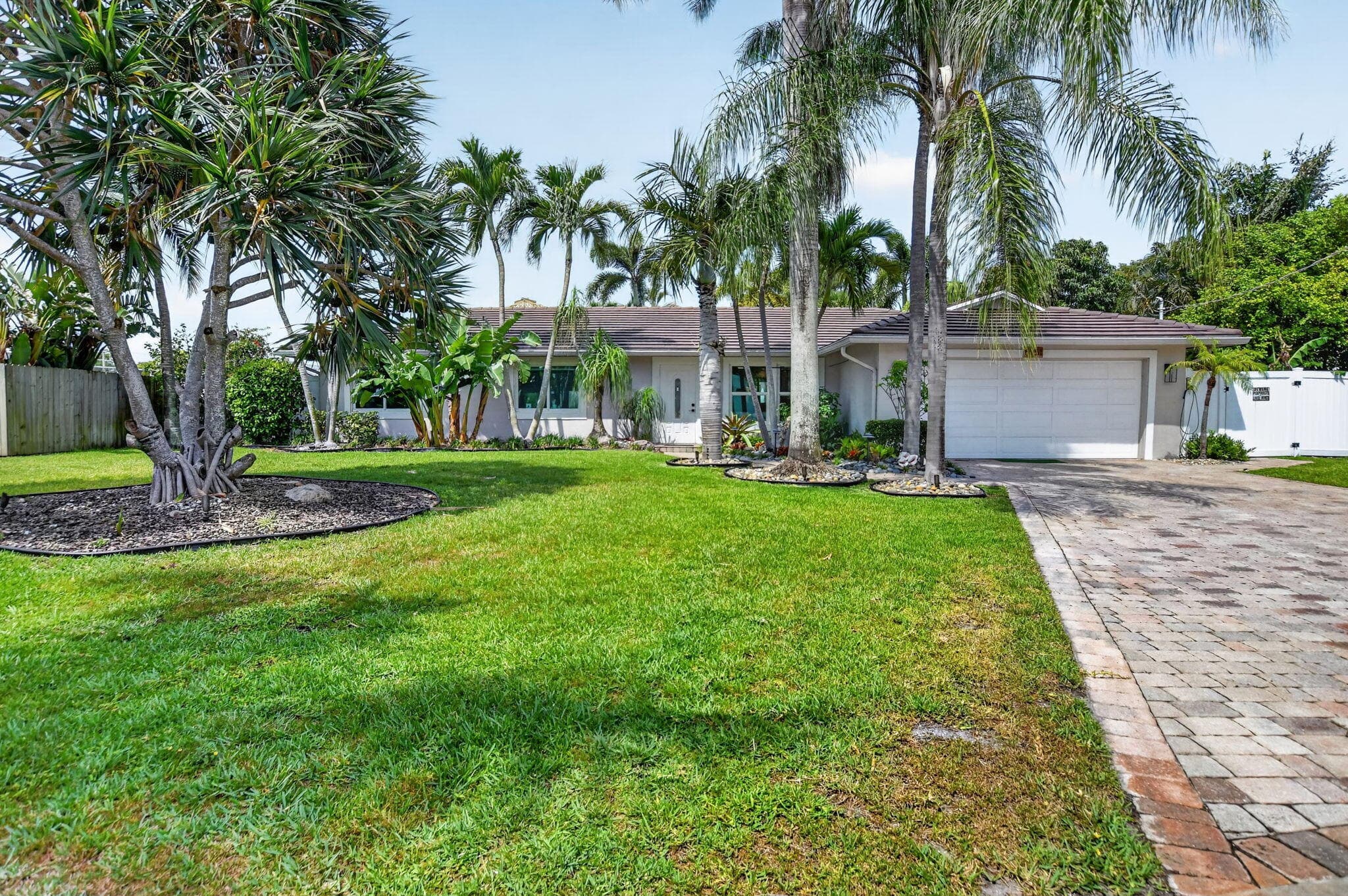 6951 NE 7th Avenue, Boca Raton, FL 33487 — photo 2 of 60