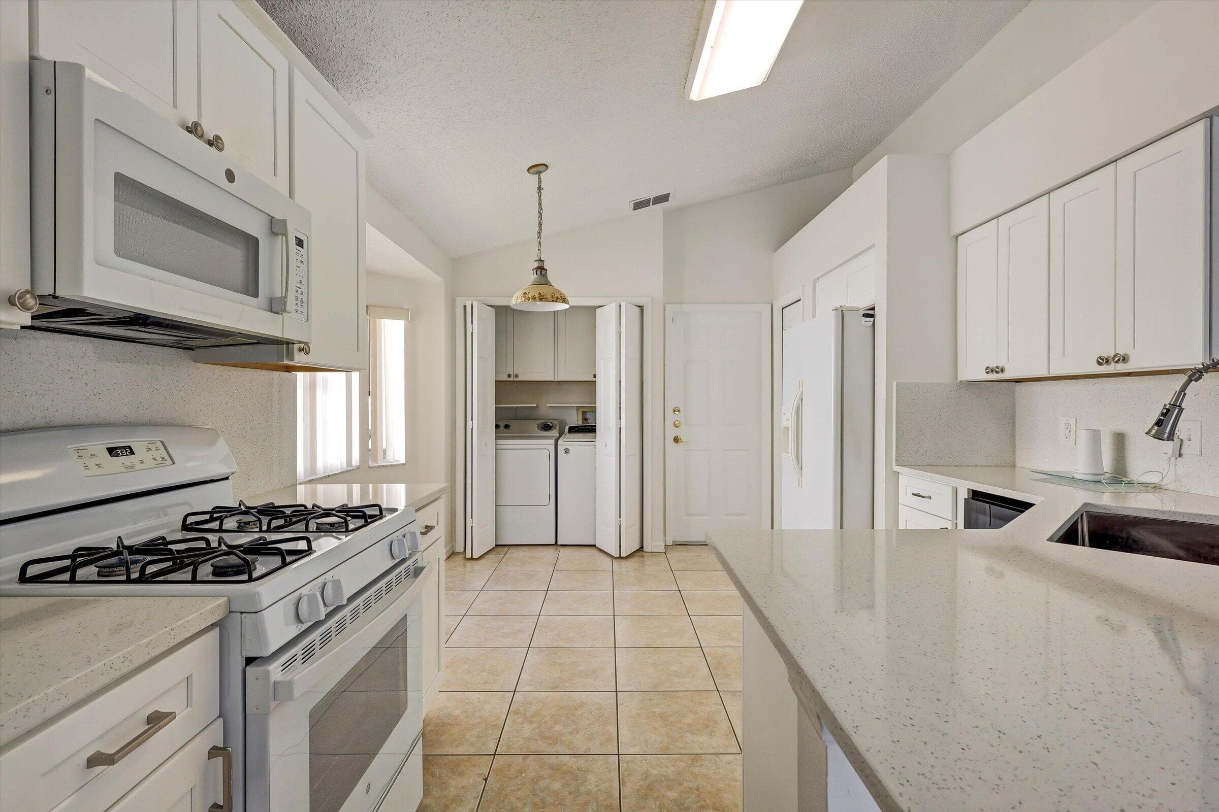 1175 Jaybee Avenue, Davenport, FL 33897 — photo 14 of 34