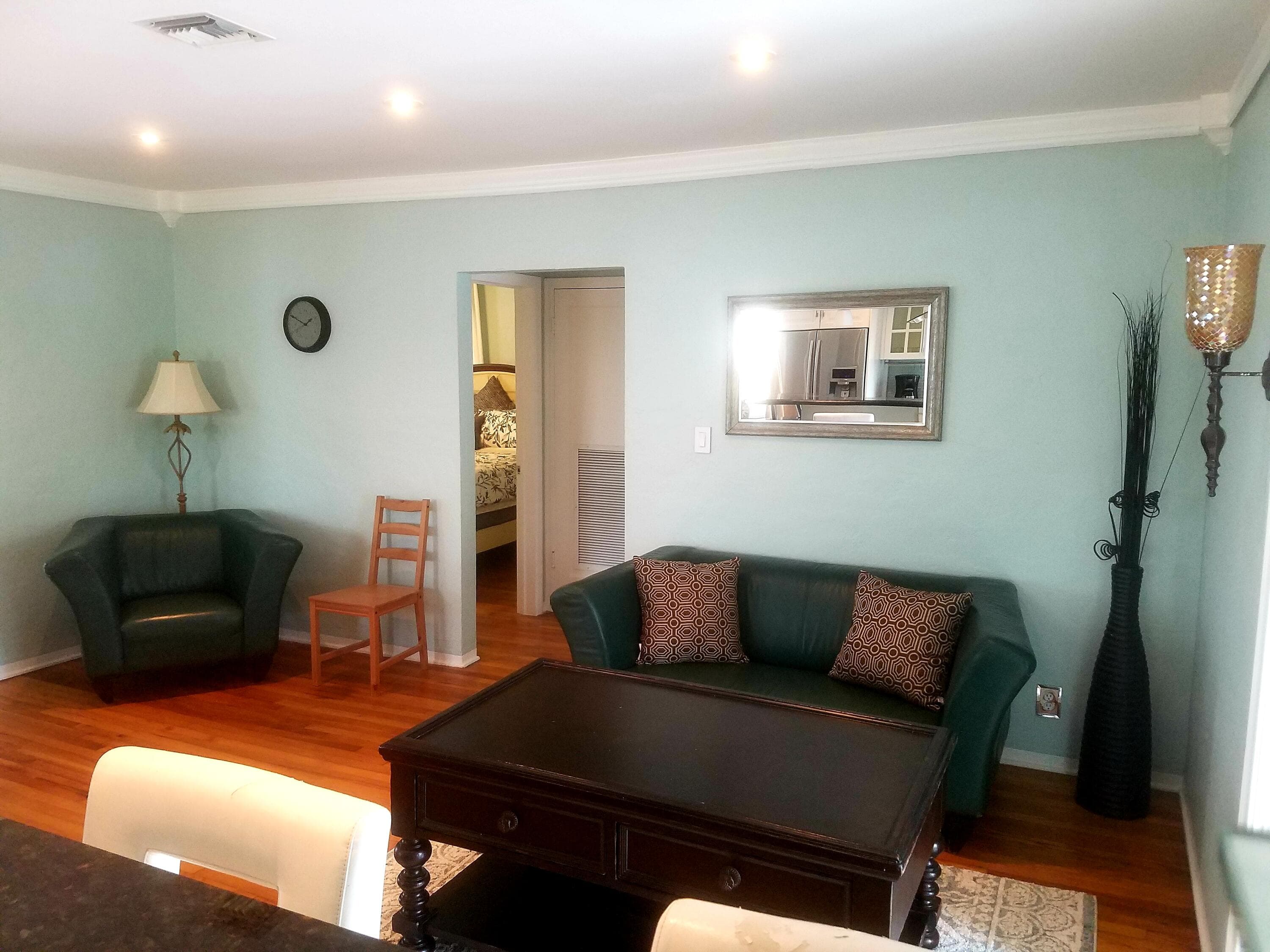 415 NE 8th Avenue, Fort Lauderdale, FL 33301 — photo 6 of 21