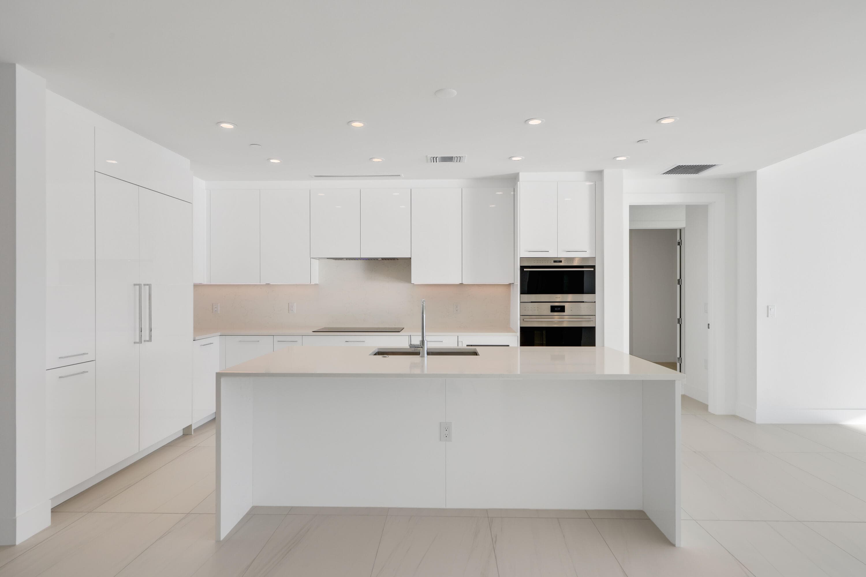 153 N Seabreeze Boulevard 1001, Fort Lauderdale, FL 33304 — photo 4 of 33