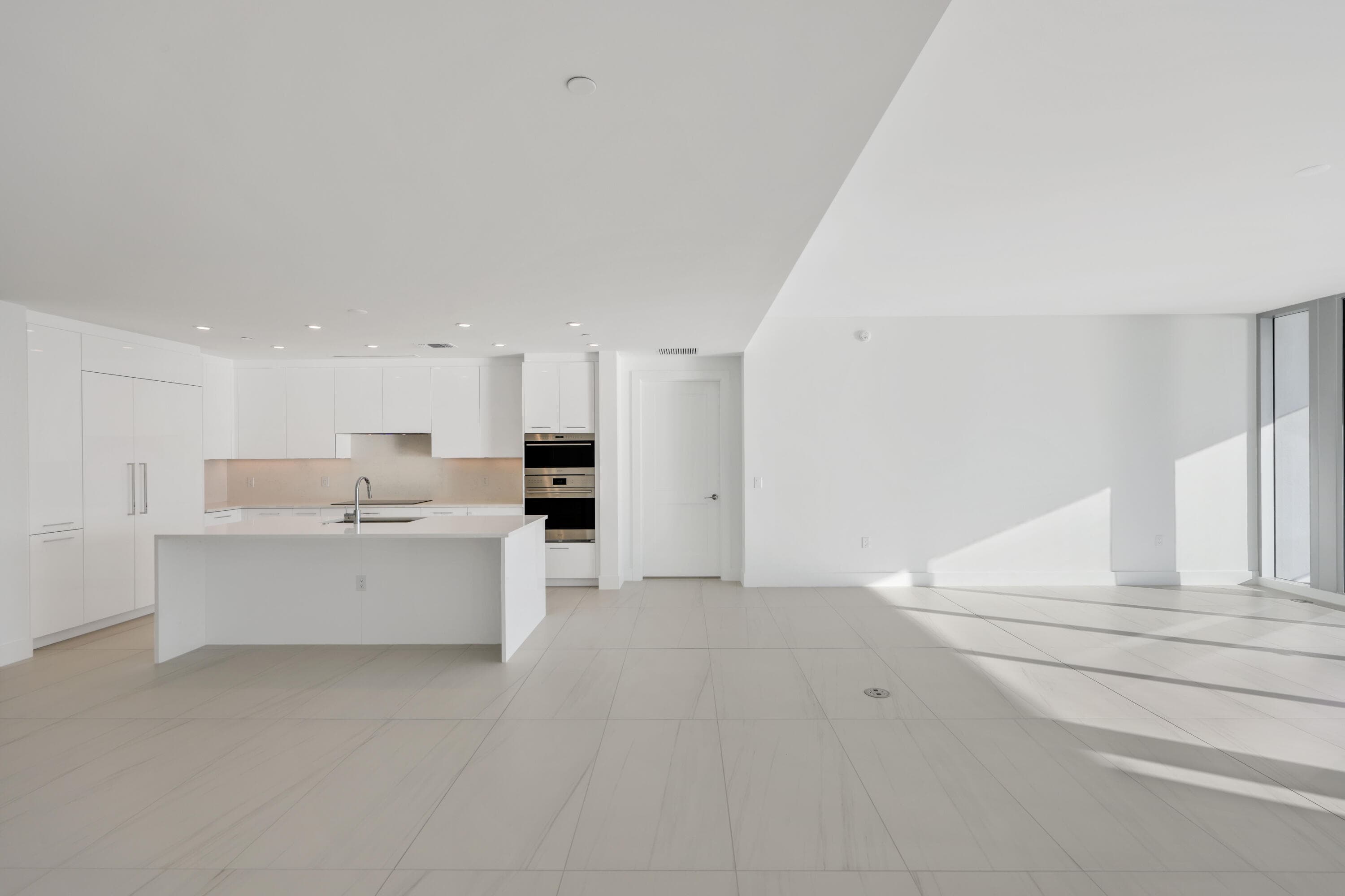 153 N Seabreeze Boulevard 1001, Fort Lauderdale, FL 33304 — photo 11 of 33