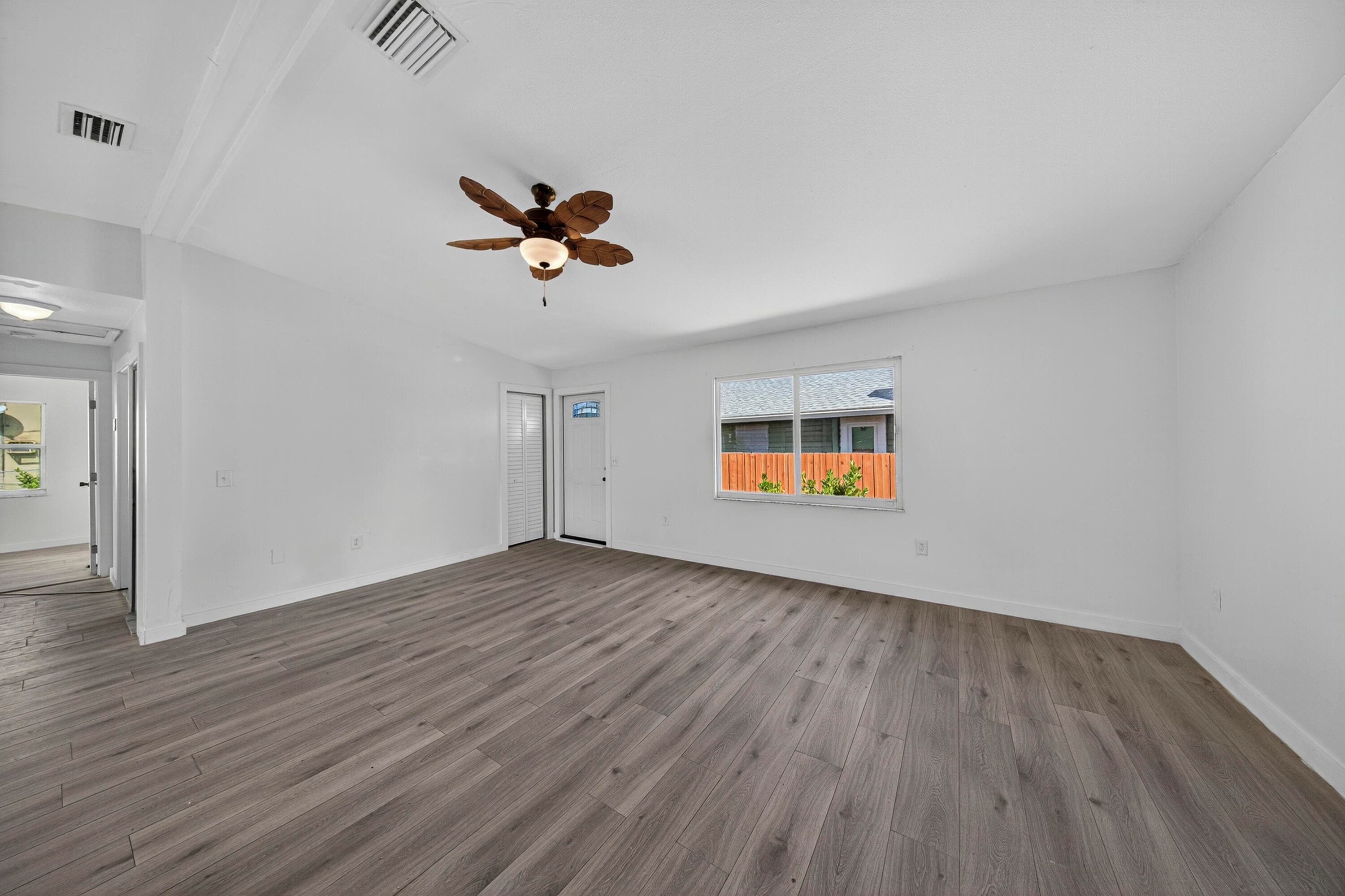 117 NE 8th Street, Pompano Beach, FL 33060 — photo 5 of 31