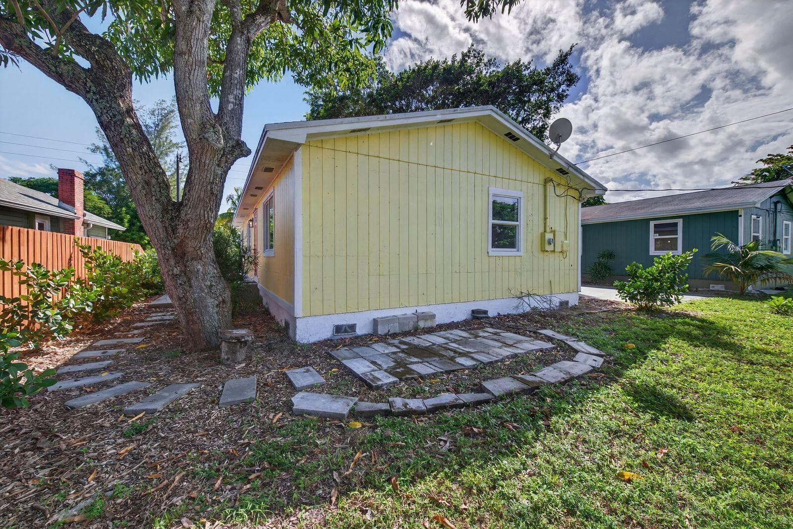 117 NE 8th Street, Pompano Beach, FL 33060 — photo 16 of 31