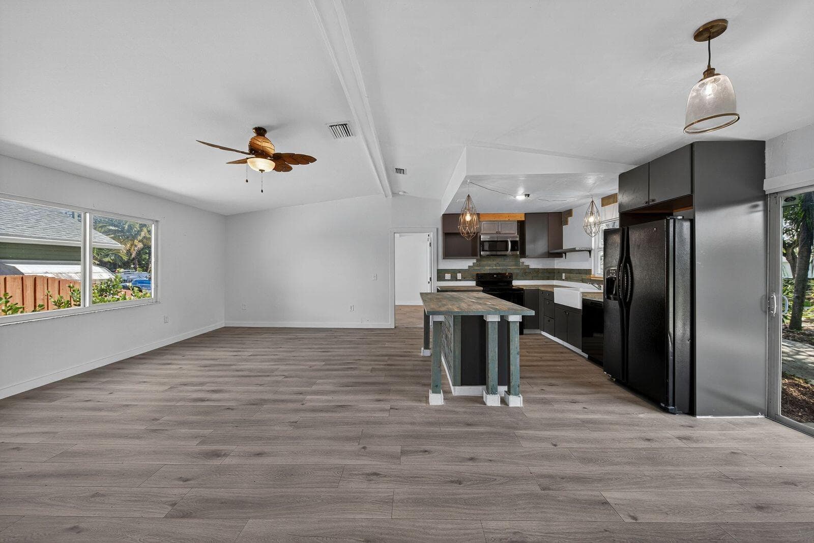 117 NE 8th Street, Pompano Beach, FL 33060 — photo 19 of 31