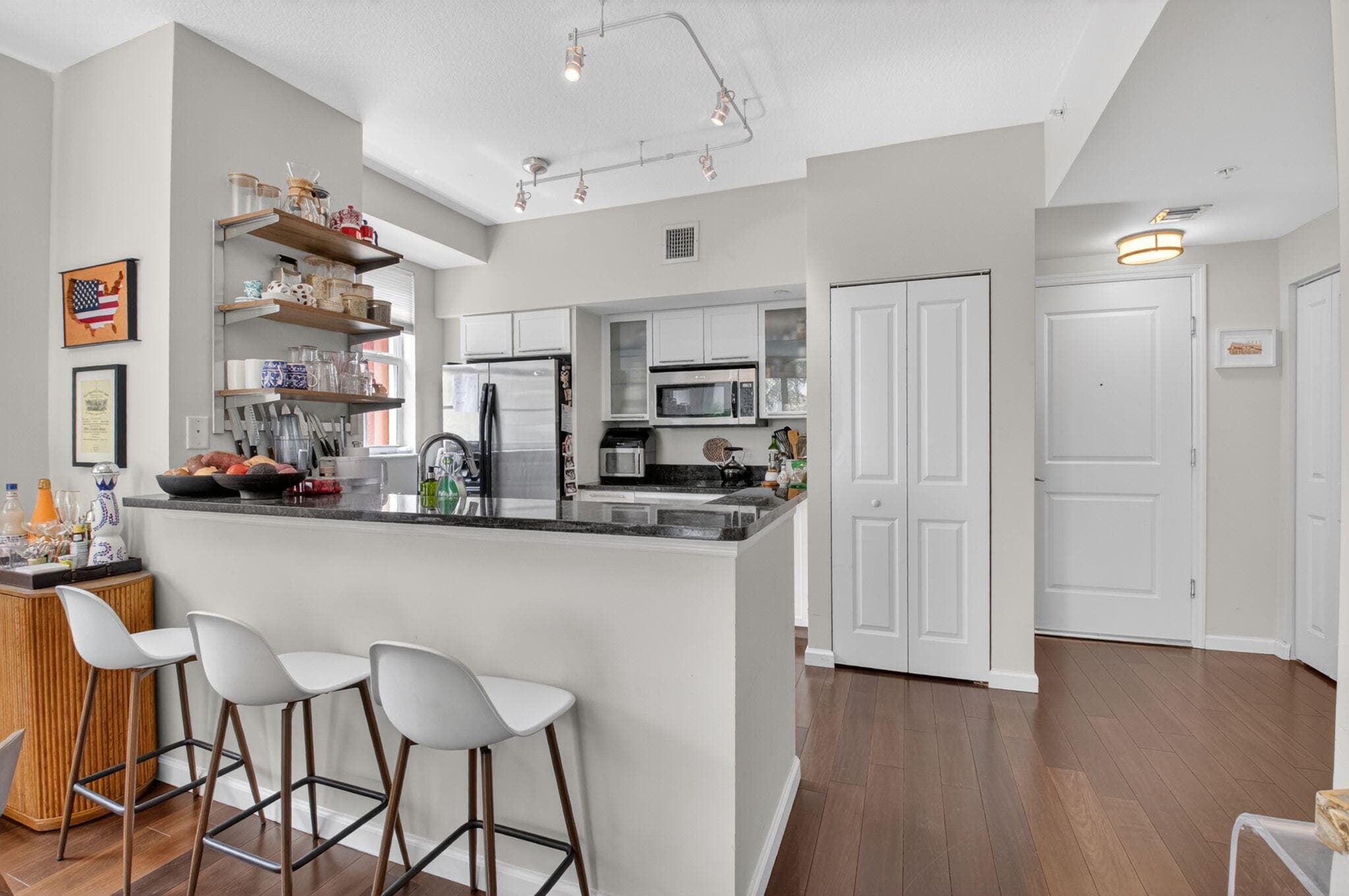 225 NE 1st Street 301, Delray Beach, FL 33444 — photo 3 of 20