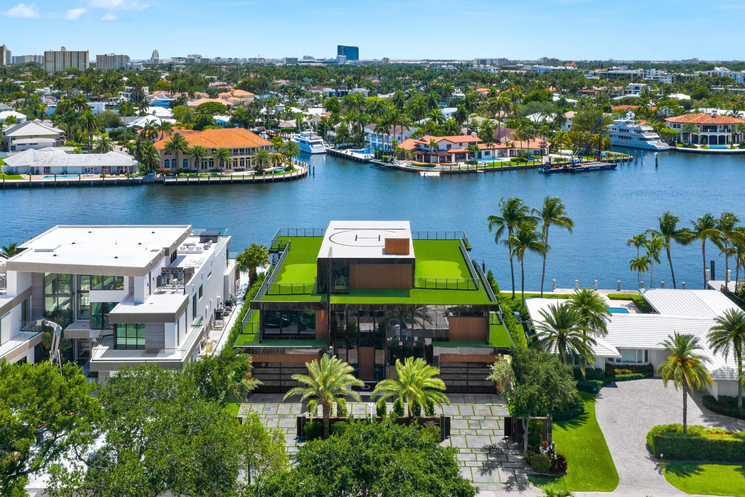 733 Middle River Drive, Fort Lauderdale, FL 33304 — photo 4 of 84