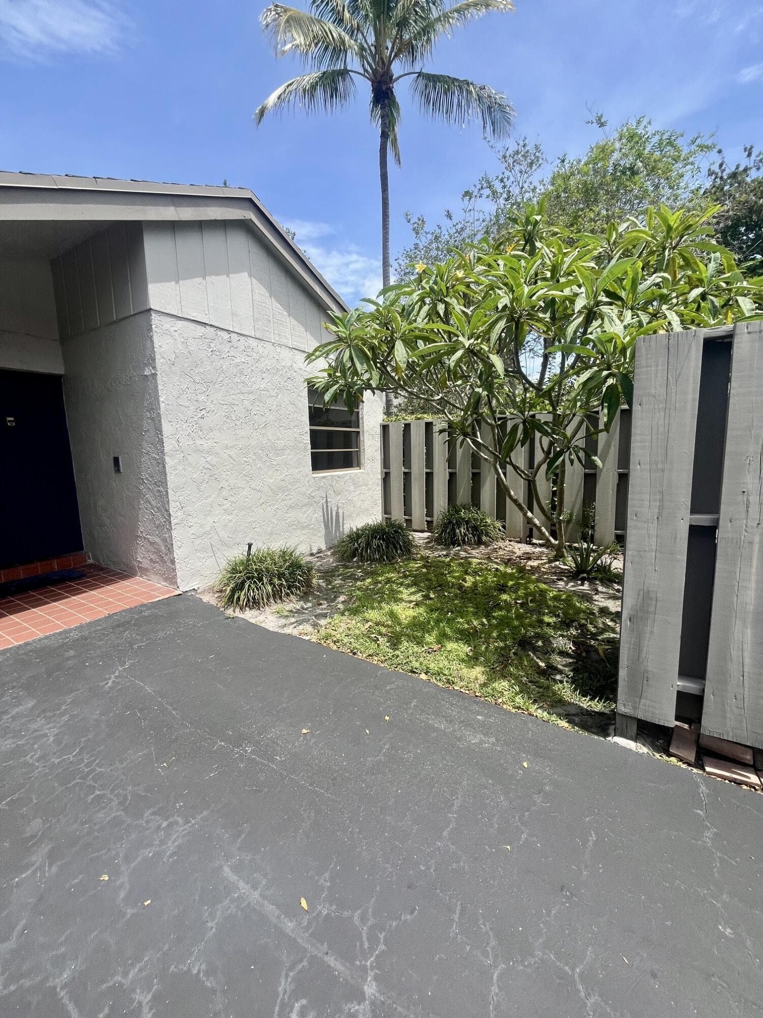 491 Deer Creek Wildwood Ln Lane E, Deerfield Beach, FL 33442 — photo 2 of 31