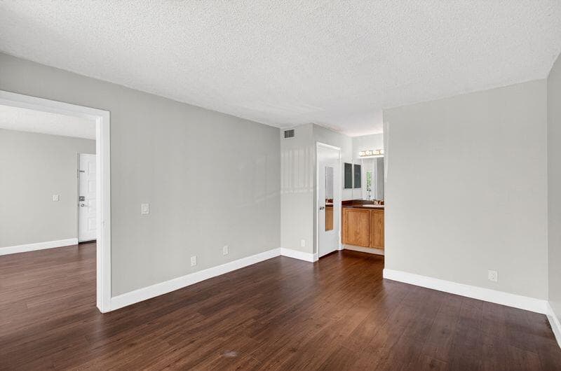 728 Executive Center Drive 29, West Palm Beach, FL 33401 — photo 16 of 49