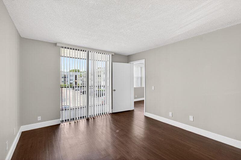 728 Executive Center Drive 29, West Palm Beach, FL 33401 — photo 18 of 49